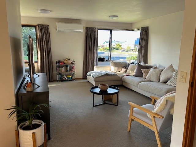 8 Harkness Place, Westport, Buller District