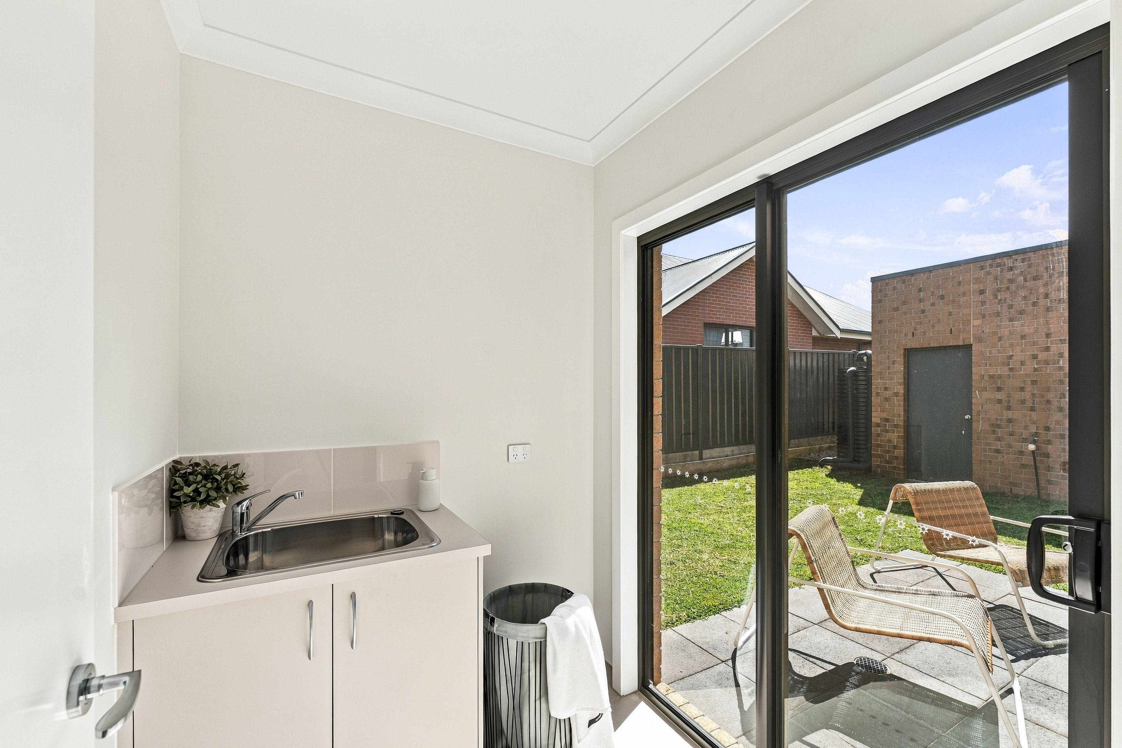 1&2/30 Allenby Avenue — photo 15 of 30