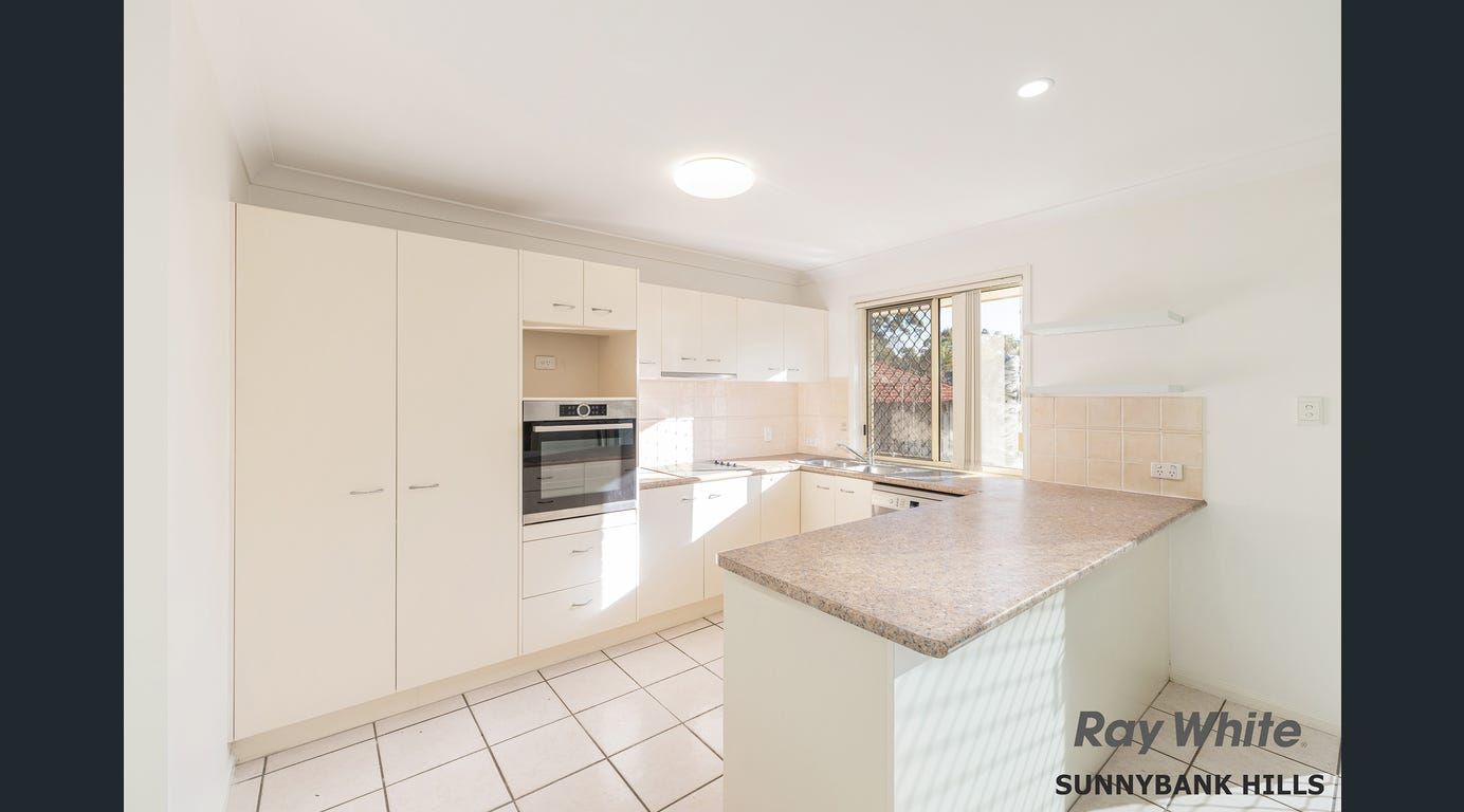 8 Kalbarri Street — photo 5 of 7