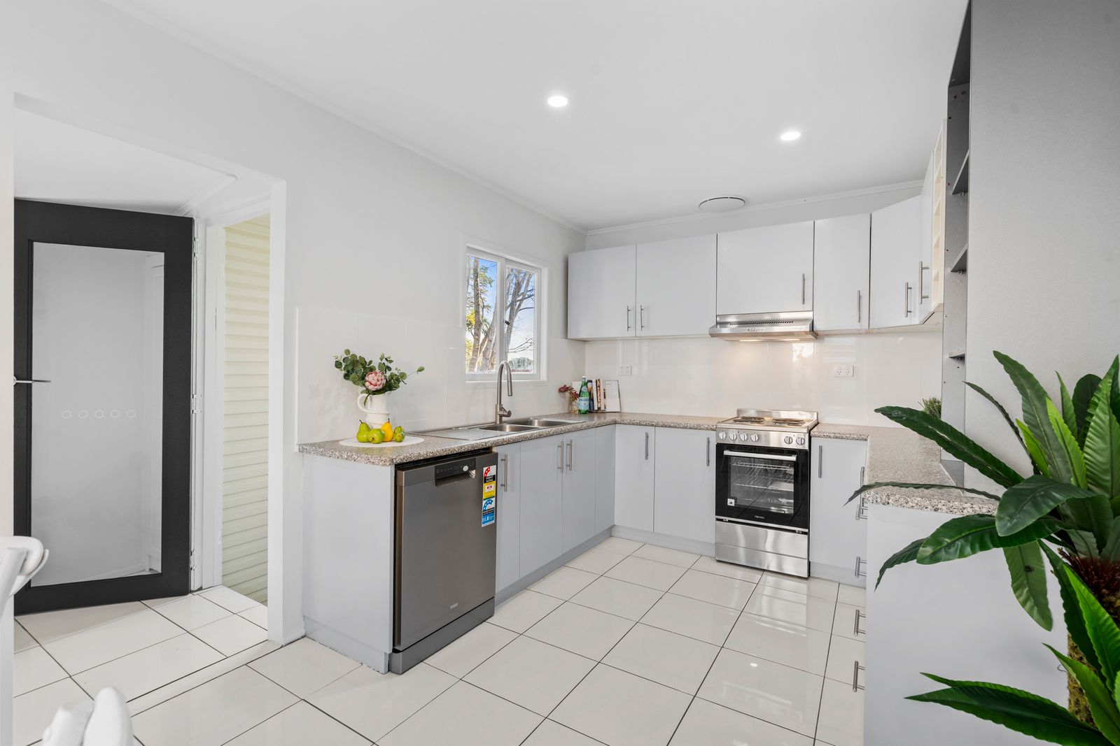 22 Dunkeld Street — photo 7 of 24