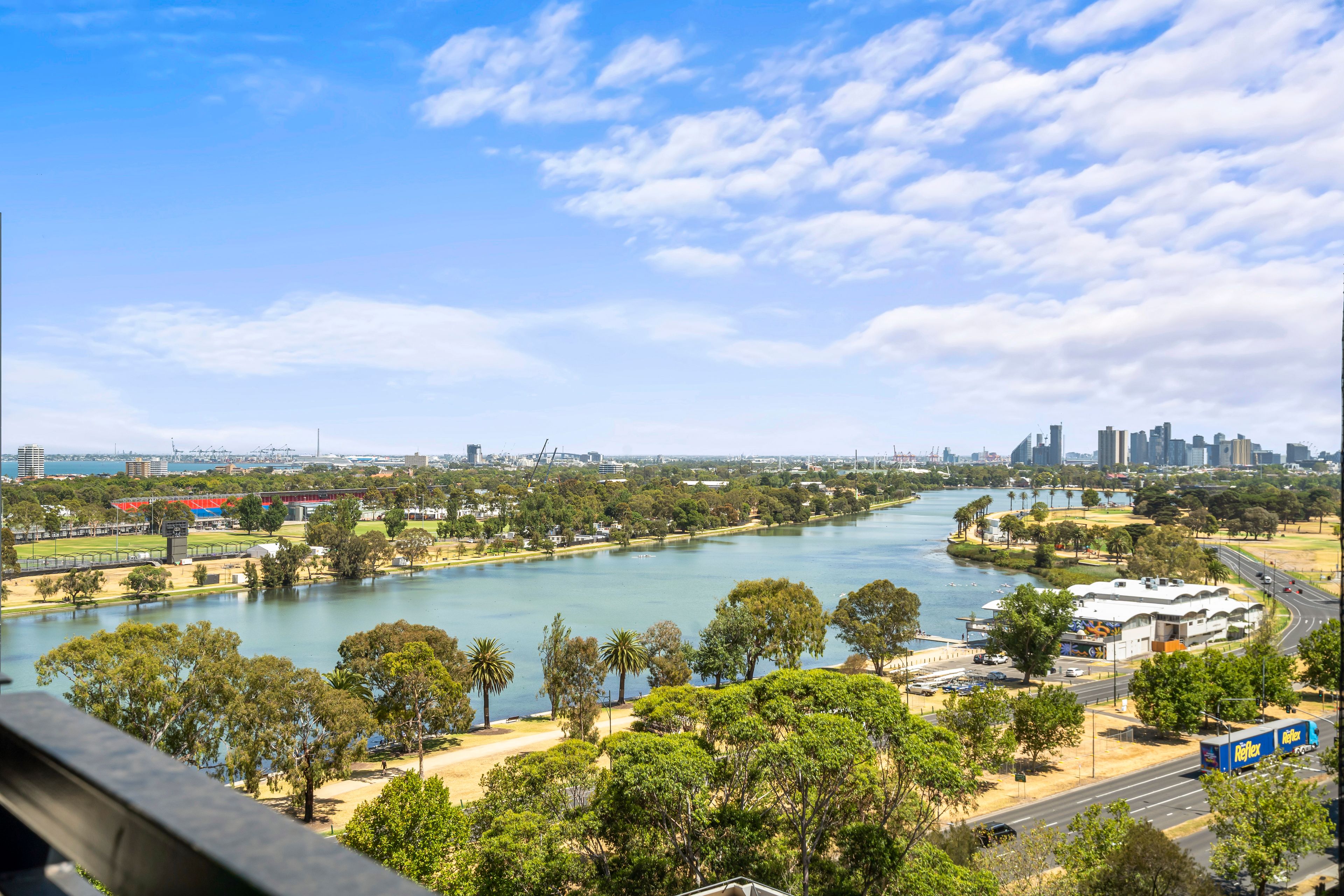 1215/74 Queens Road, Melbourne, VIC 3004