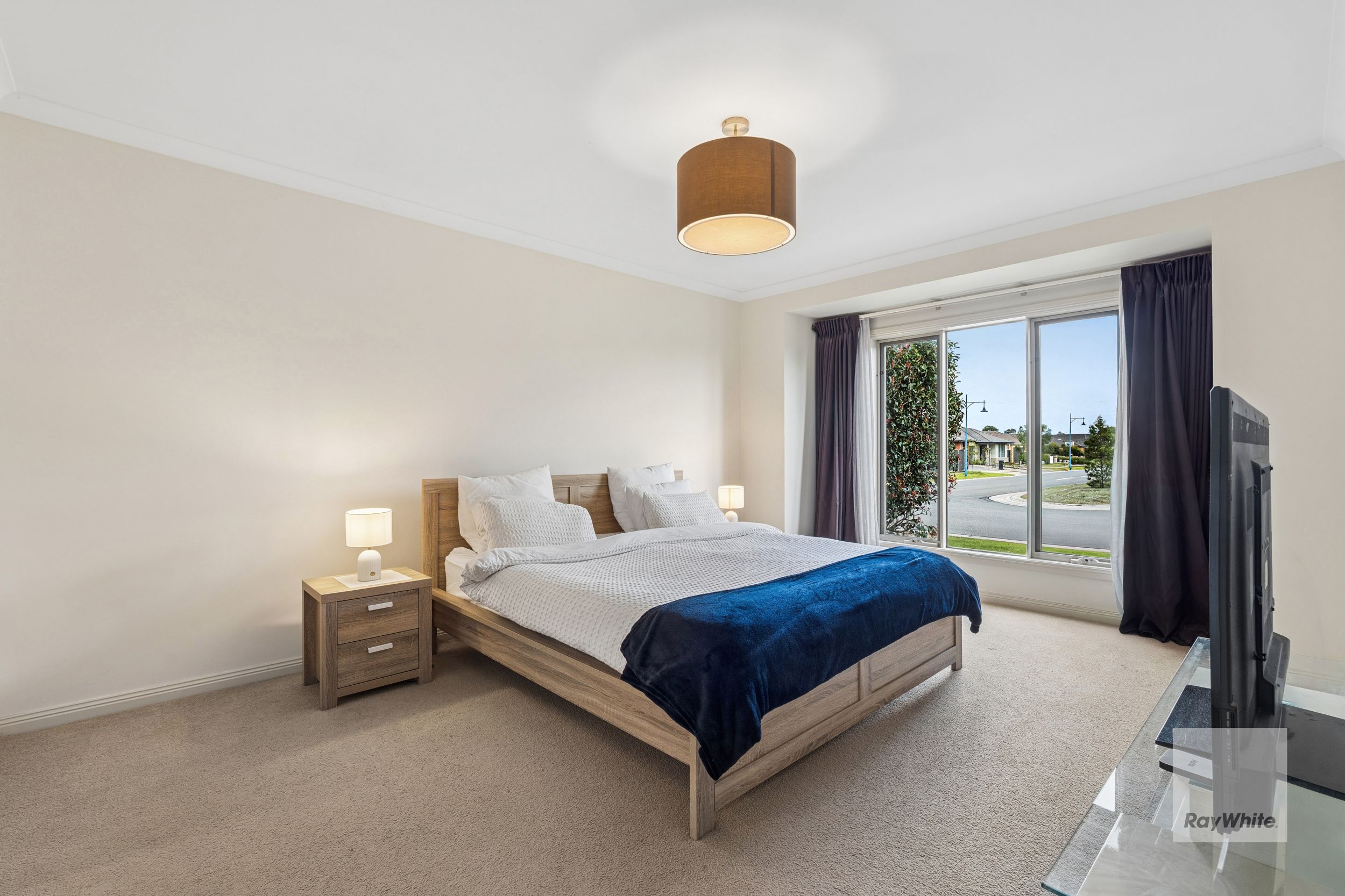 10 Toolibin Street, MANOR LAKES, VIC 3024