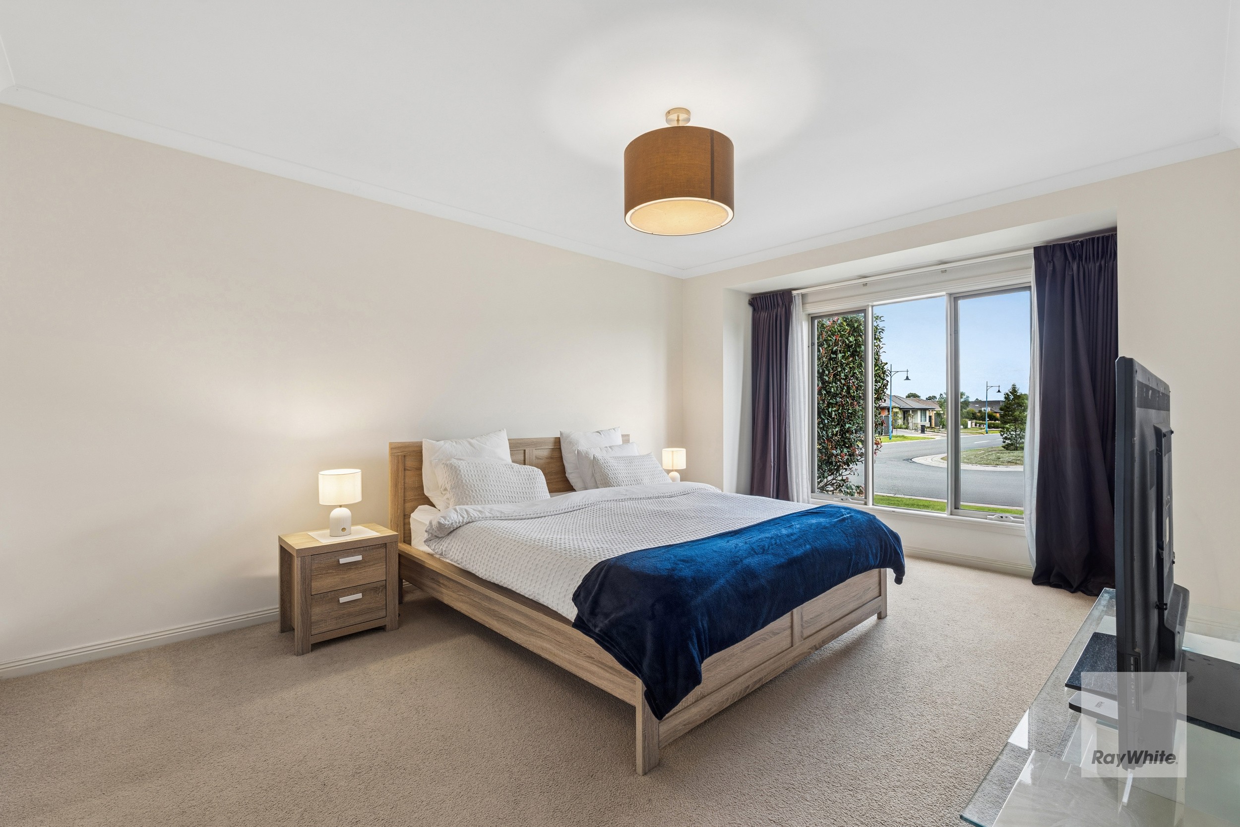 10 Toolibin Street, MANOR LAKES, VIC 3024