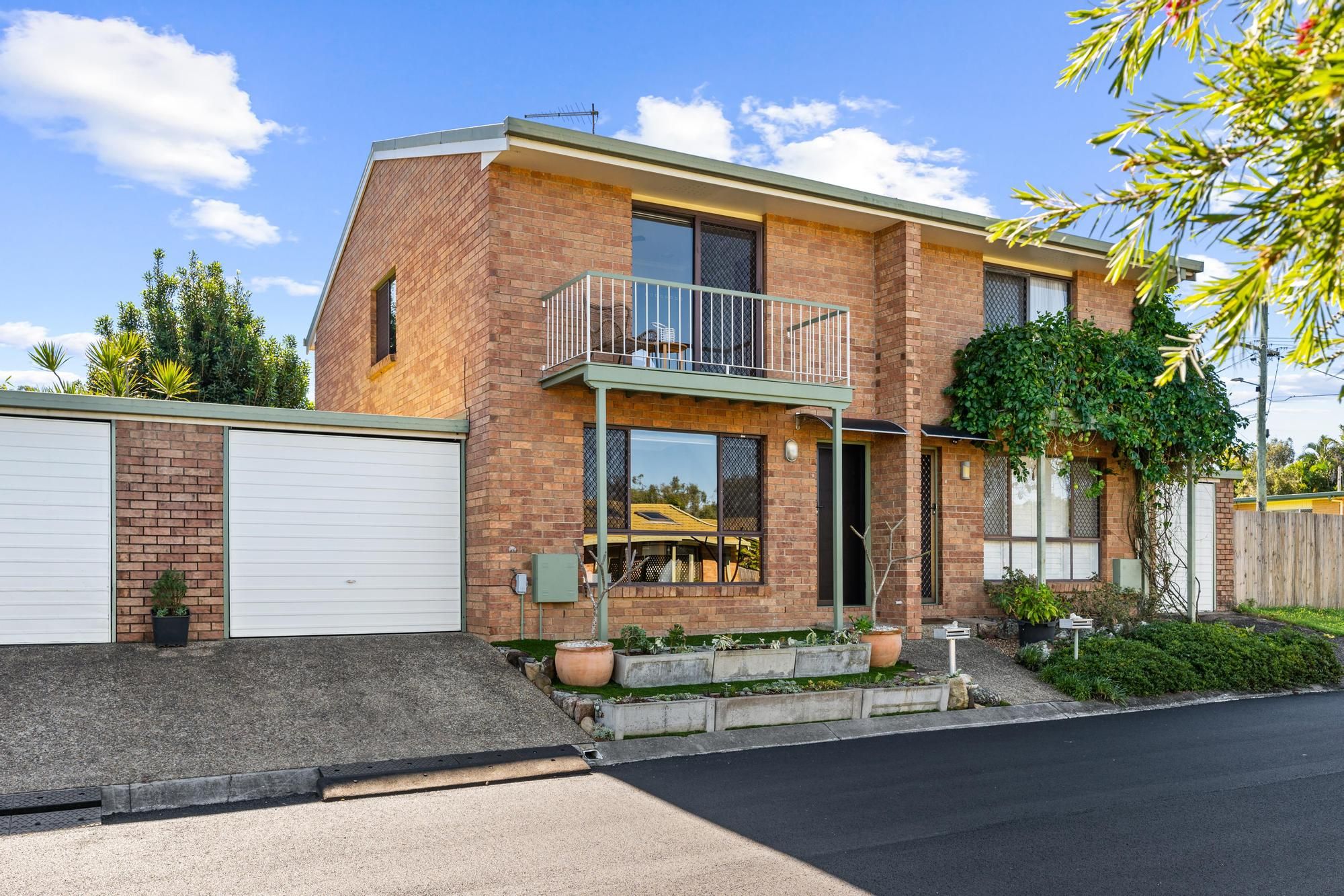 2/5 Palara Street, Rochedale South, QLD 4123 - Sold Townhouse - Ray ...