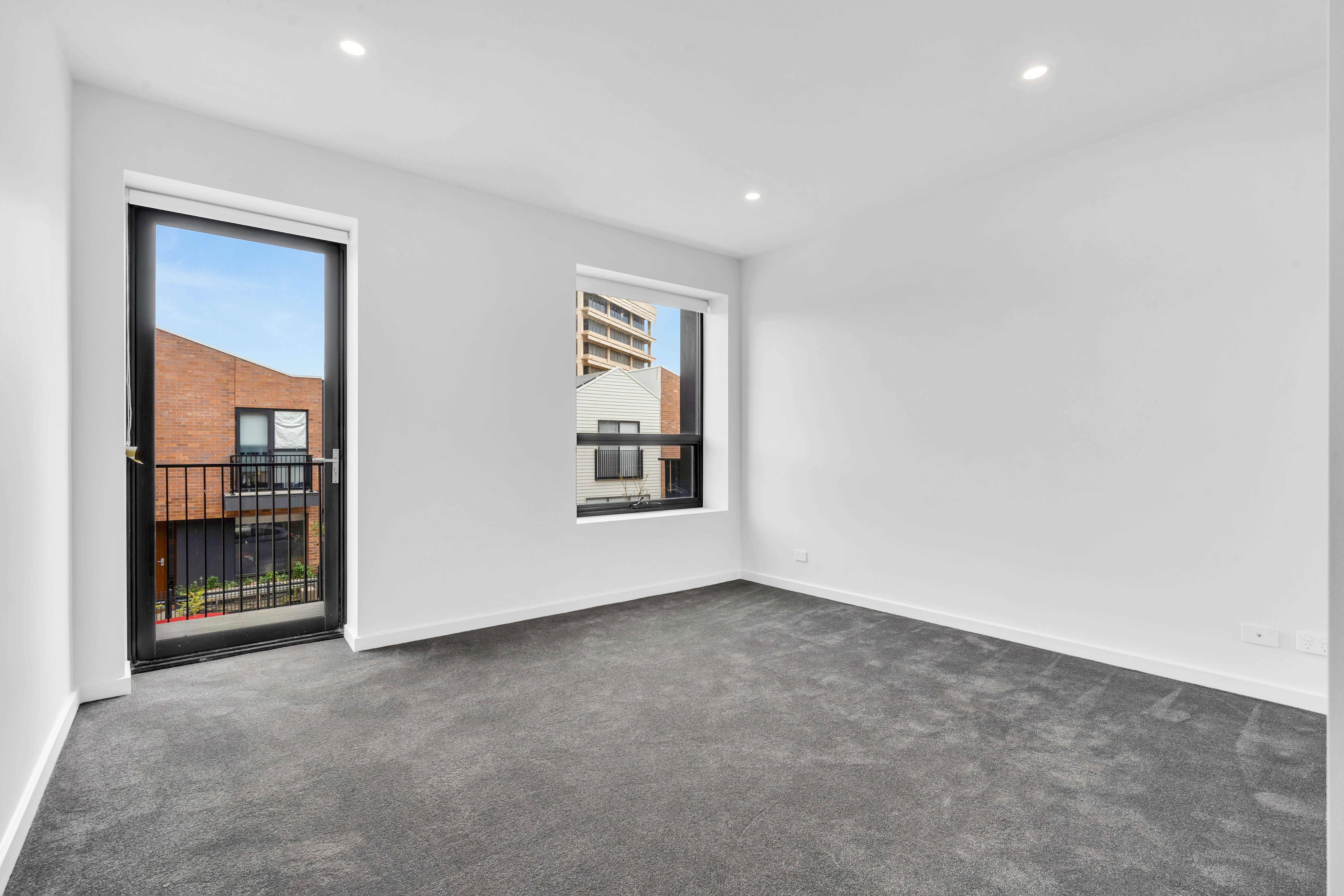 18 London Road — photo 8 of 16
