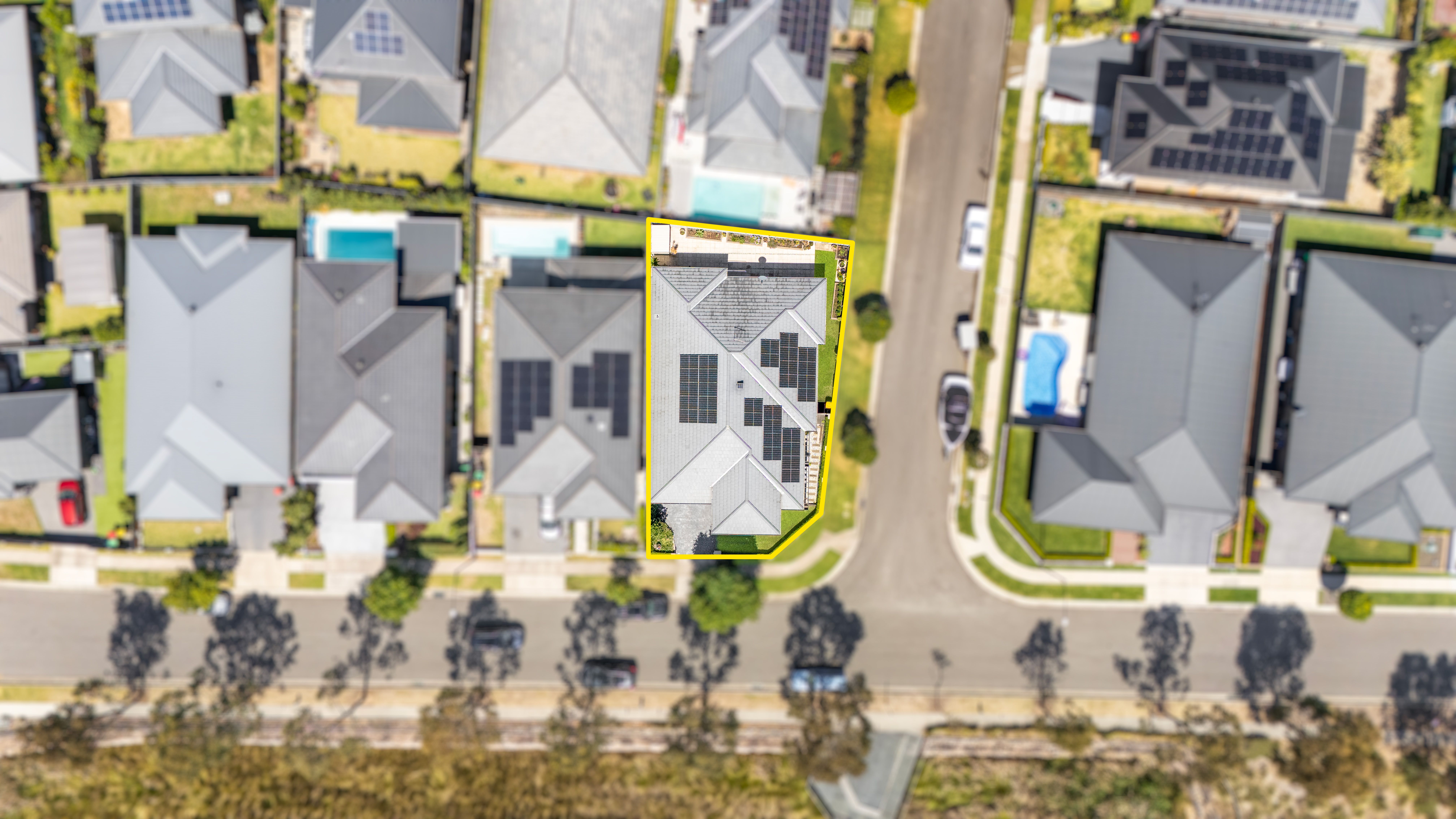 37 Bunyarra Parade (The Gables) — photo 18 of 22