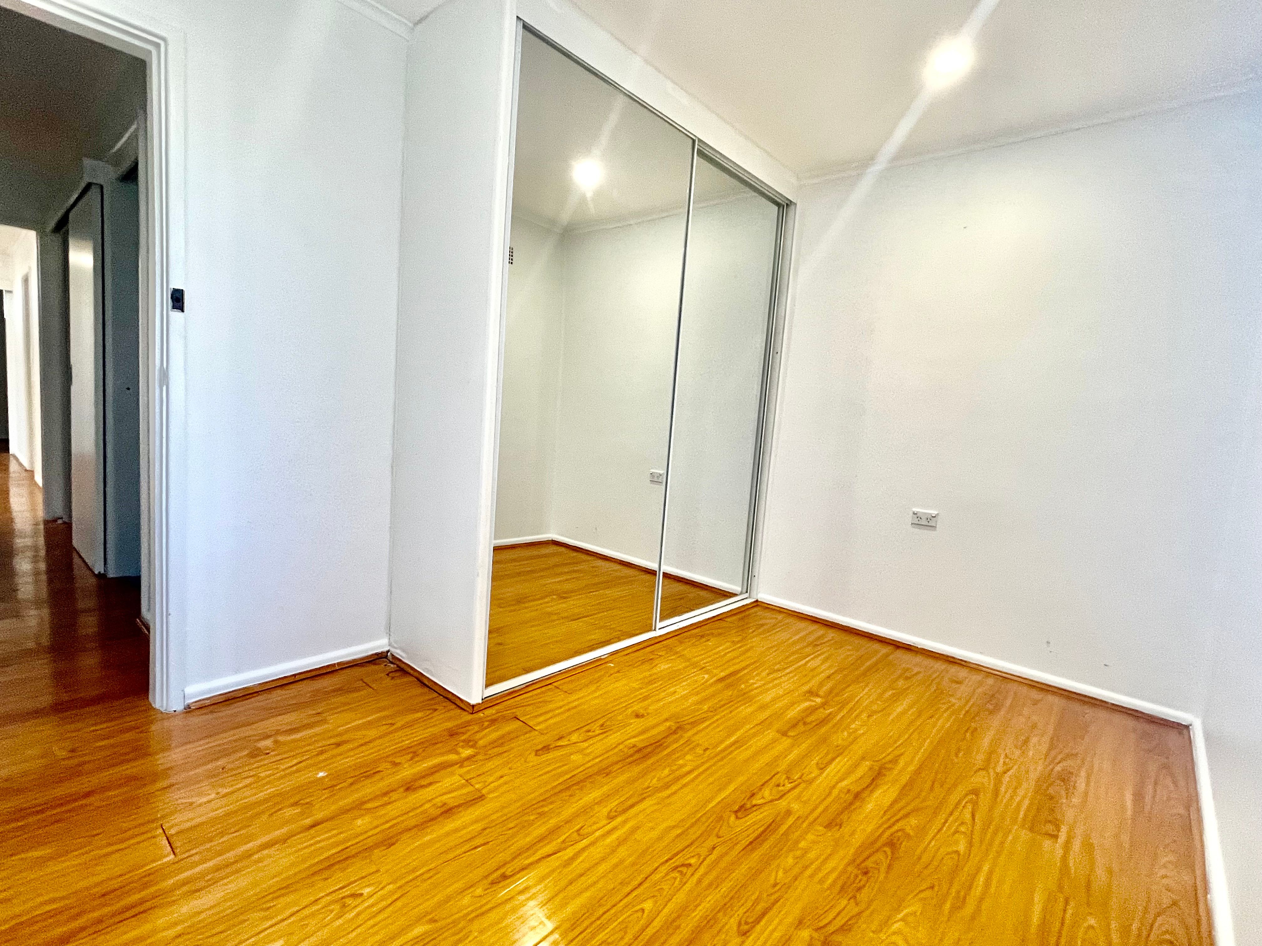17 Aberdeen Road — photo 6 of 10