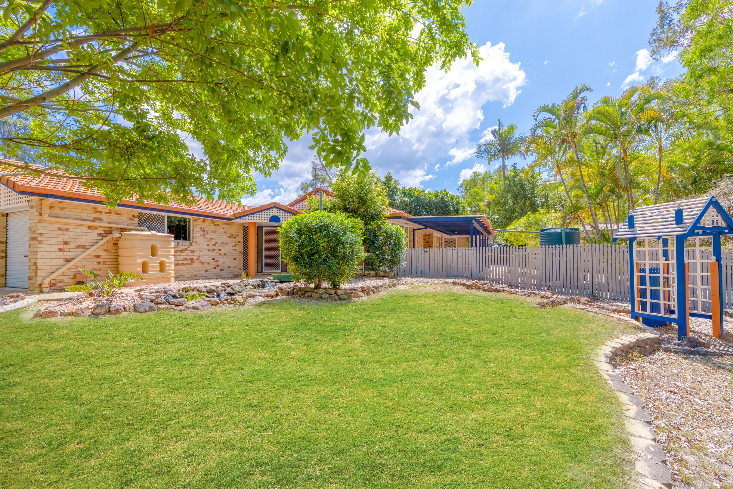 6 Cressbrook Street, Forest Lake, QLD 4078