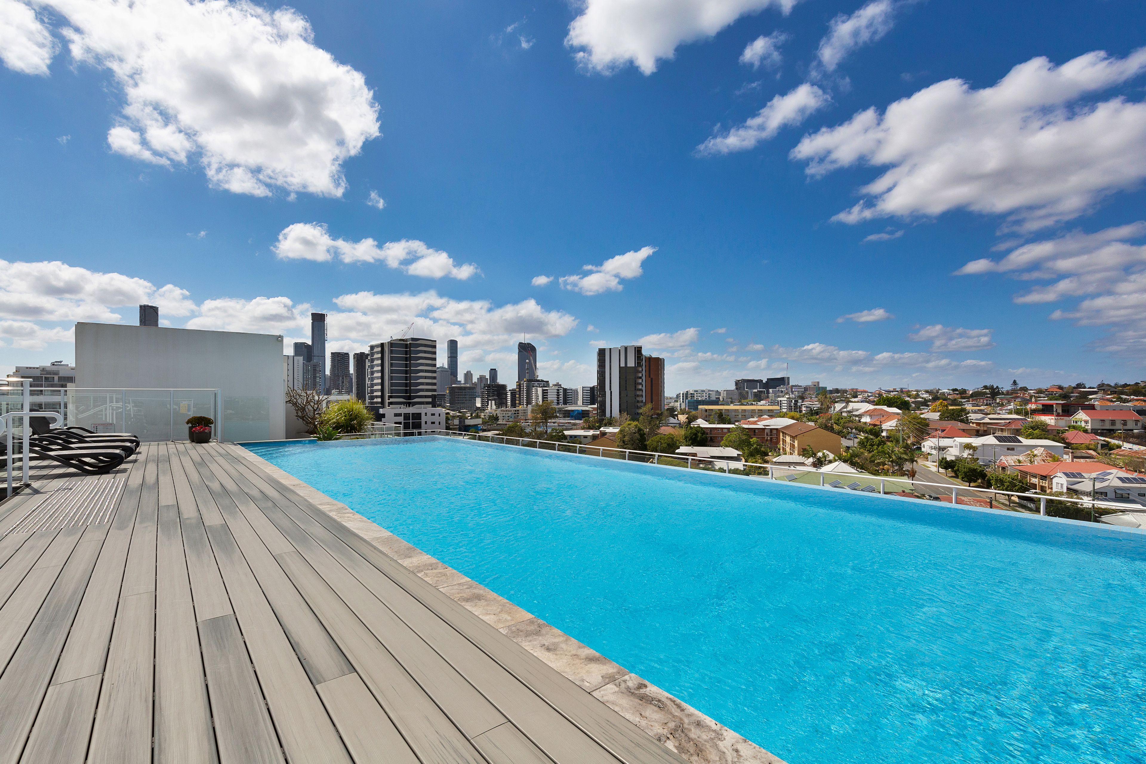 616/8 Bank Street — photo from Ray White West End