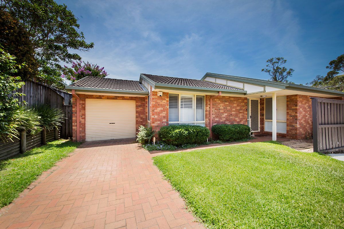 15 Poinciana Row, Menai, NSW 2234