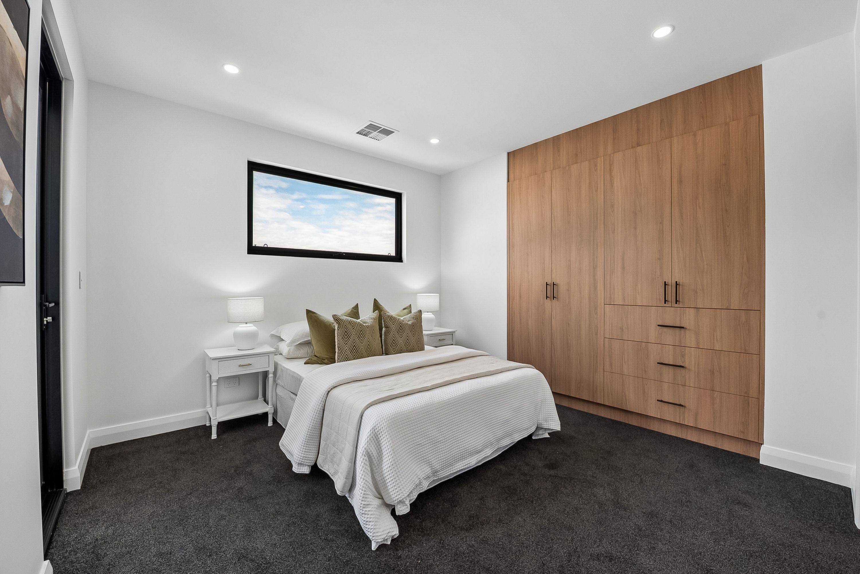 2/3 & 3 Lorne Avenue — photo 7 of 12