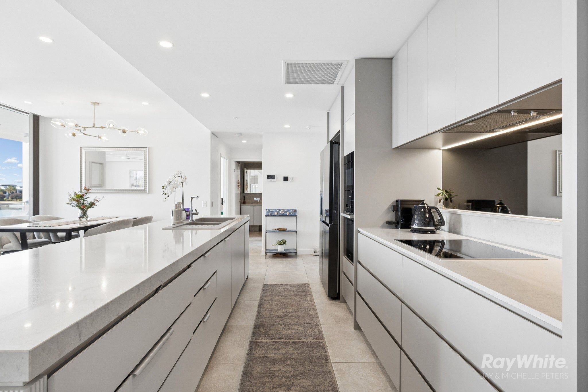 203/15 Aqua Street — photo 12 of 24