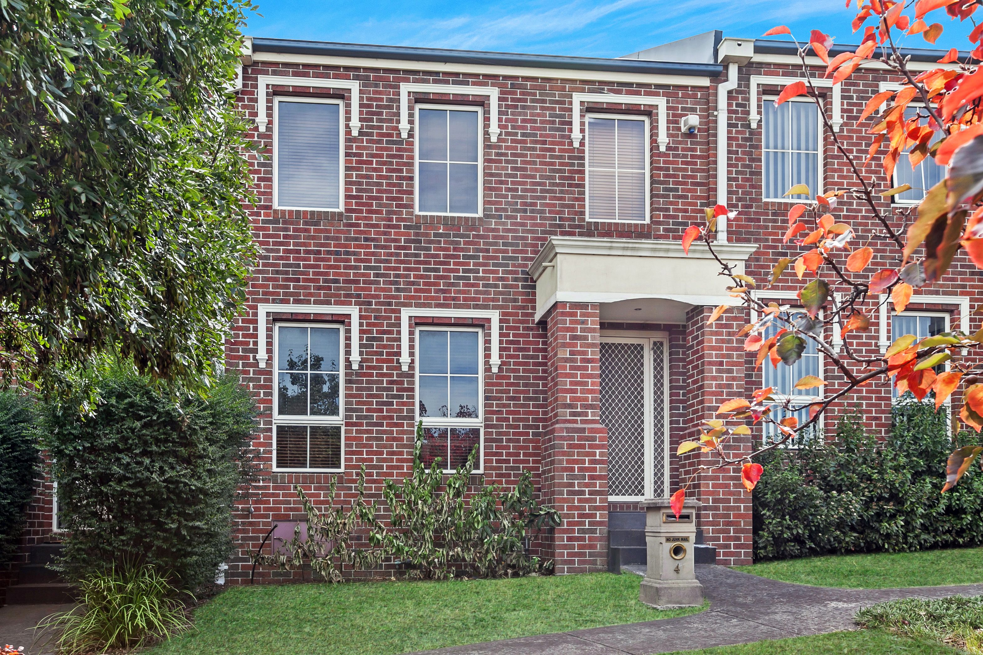  31 Loxton Terrace, Epping VIC 3076
