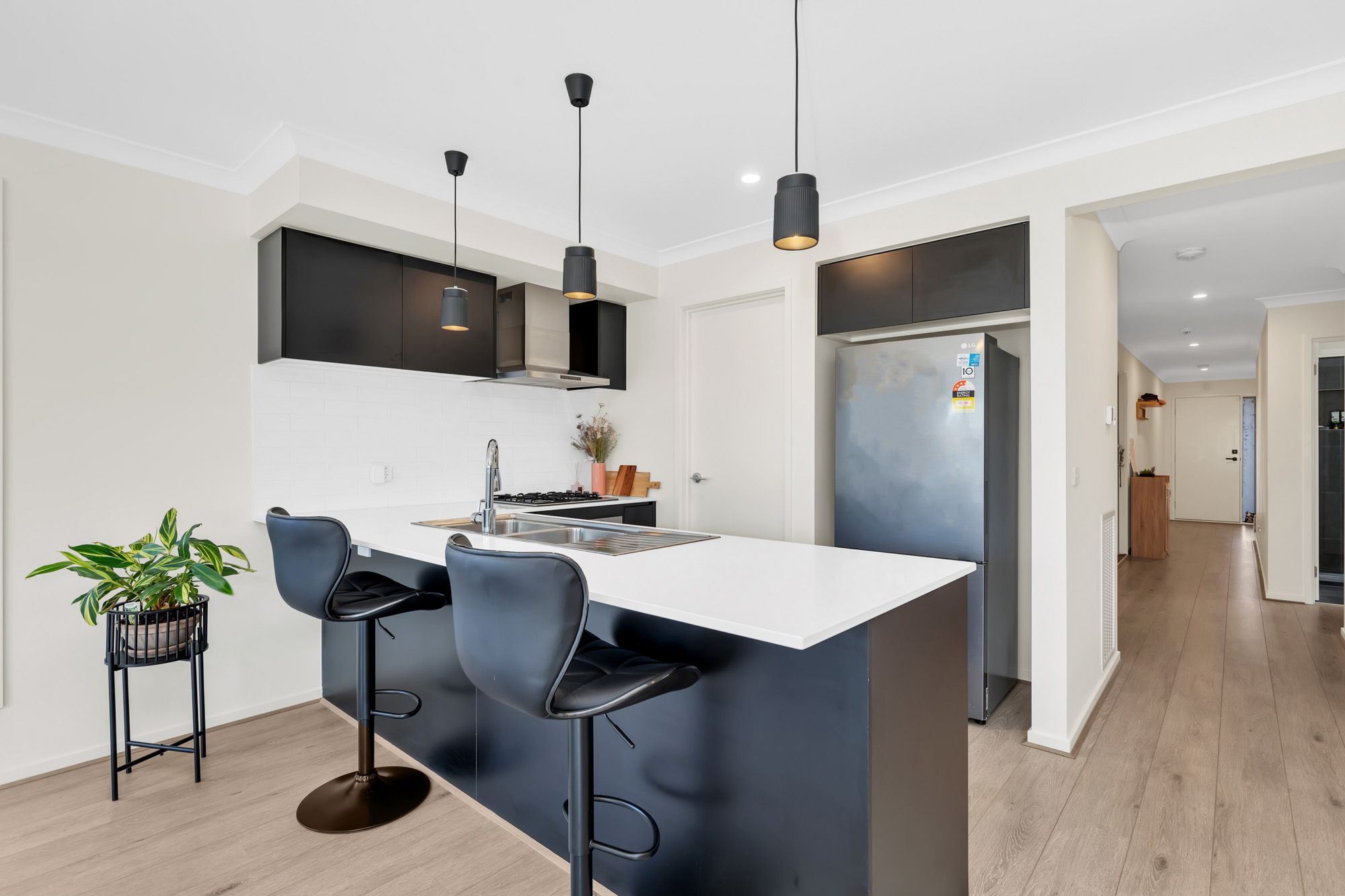 6 Attadale Avenue, Werribee, VIC 3030