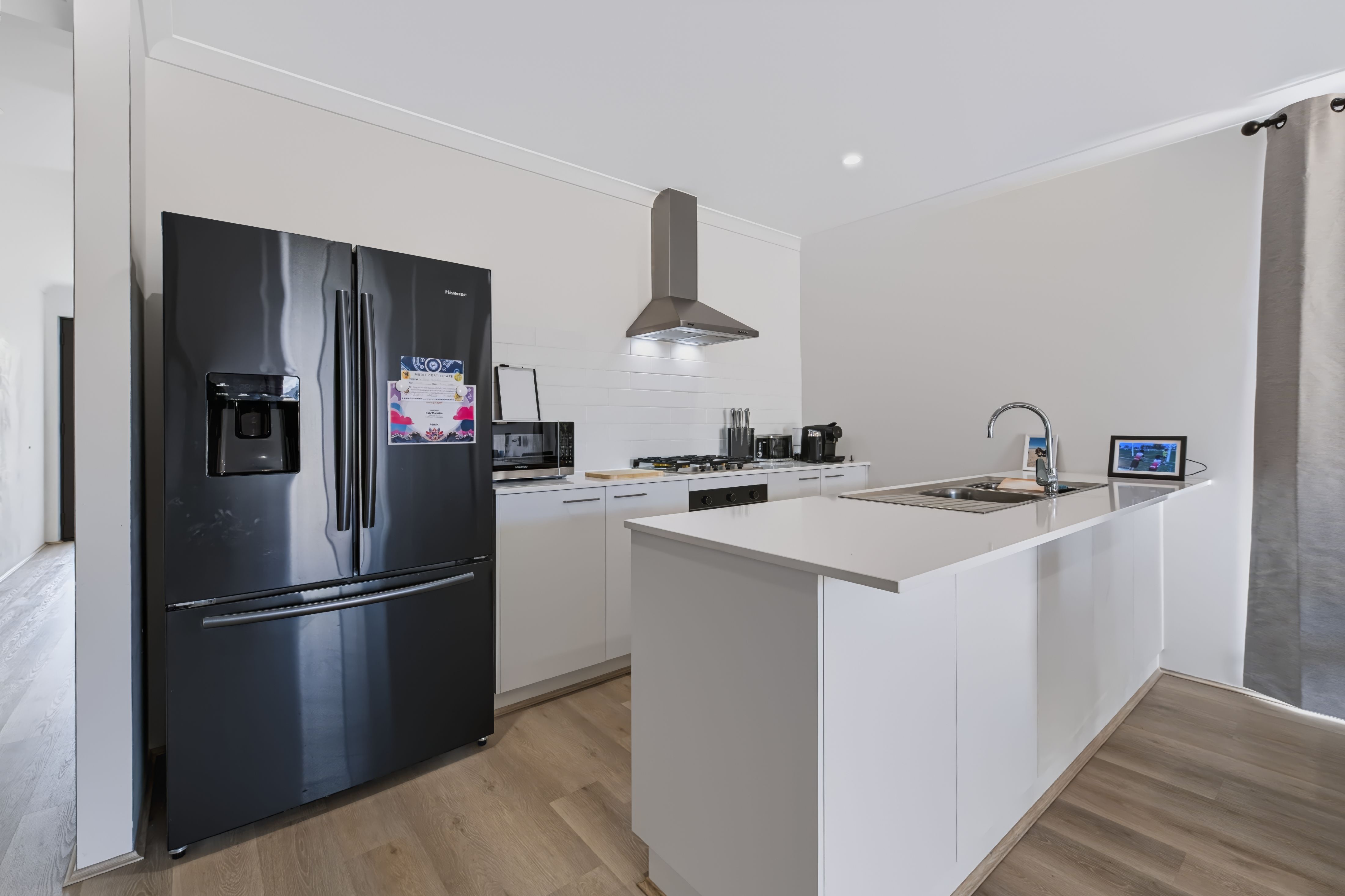 26 Camargue Street — photo 2 of 15