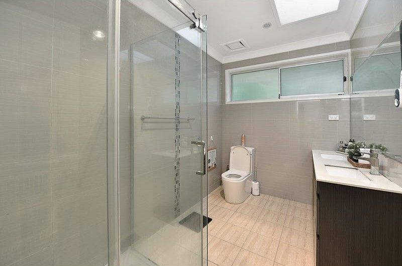 426 Blackburn Road — photo 7 of 10