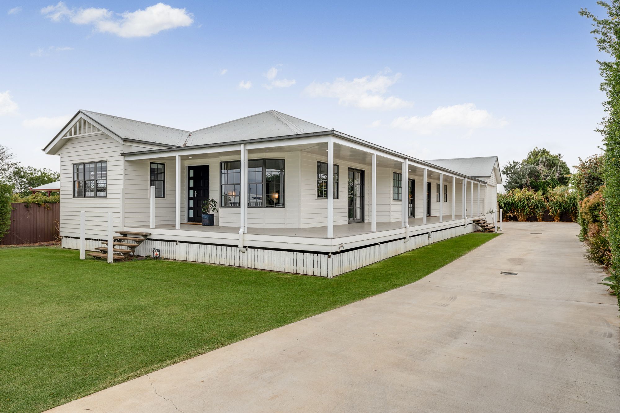 181 Nelson Street, Kearneys Spring, QLD 4350