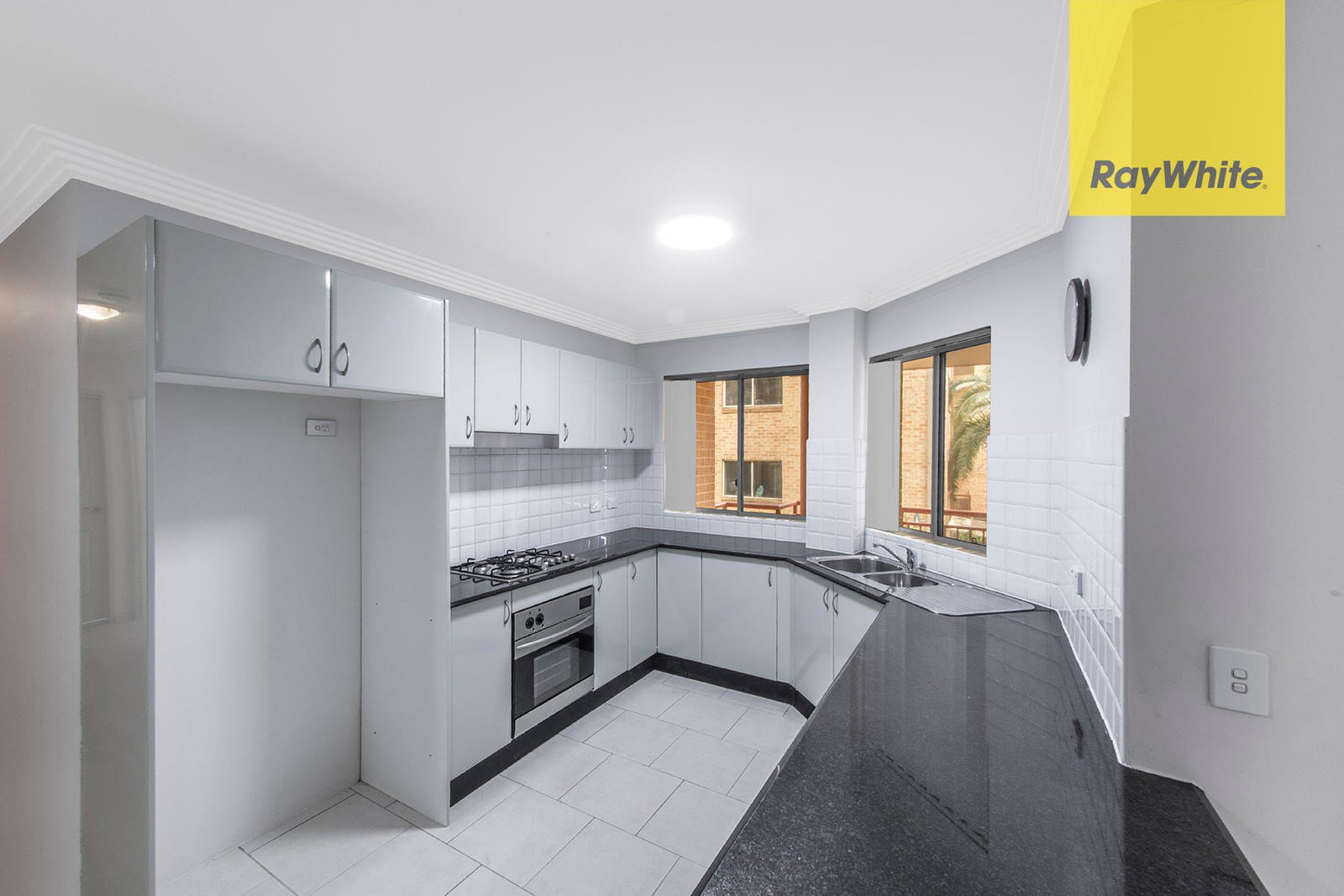 2/31-33 Moss Place, Westmead, NSW 2145