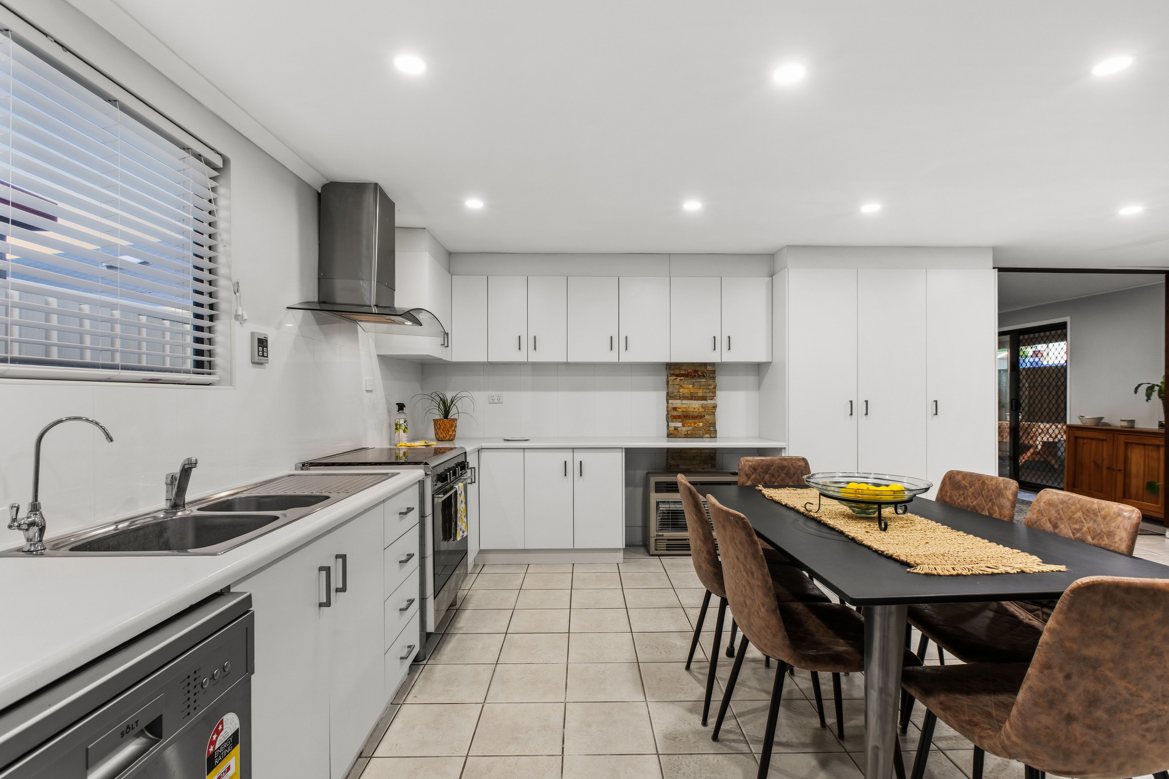 60 Gordon Street — photo 16 of 19