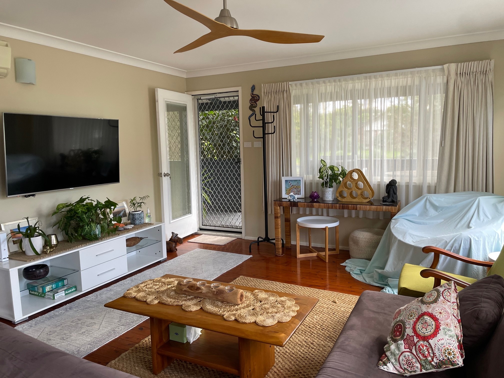 20 Crest Crescent, Moruya Heads, NSW 2537