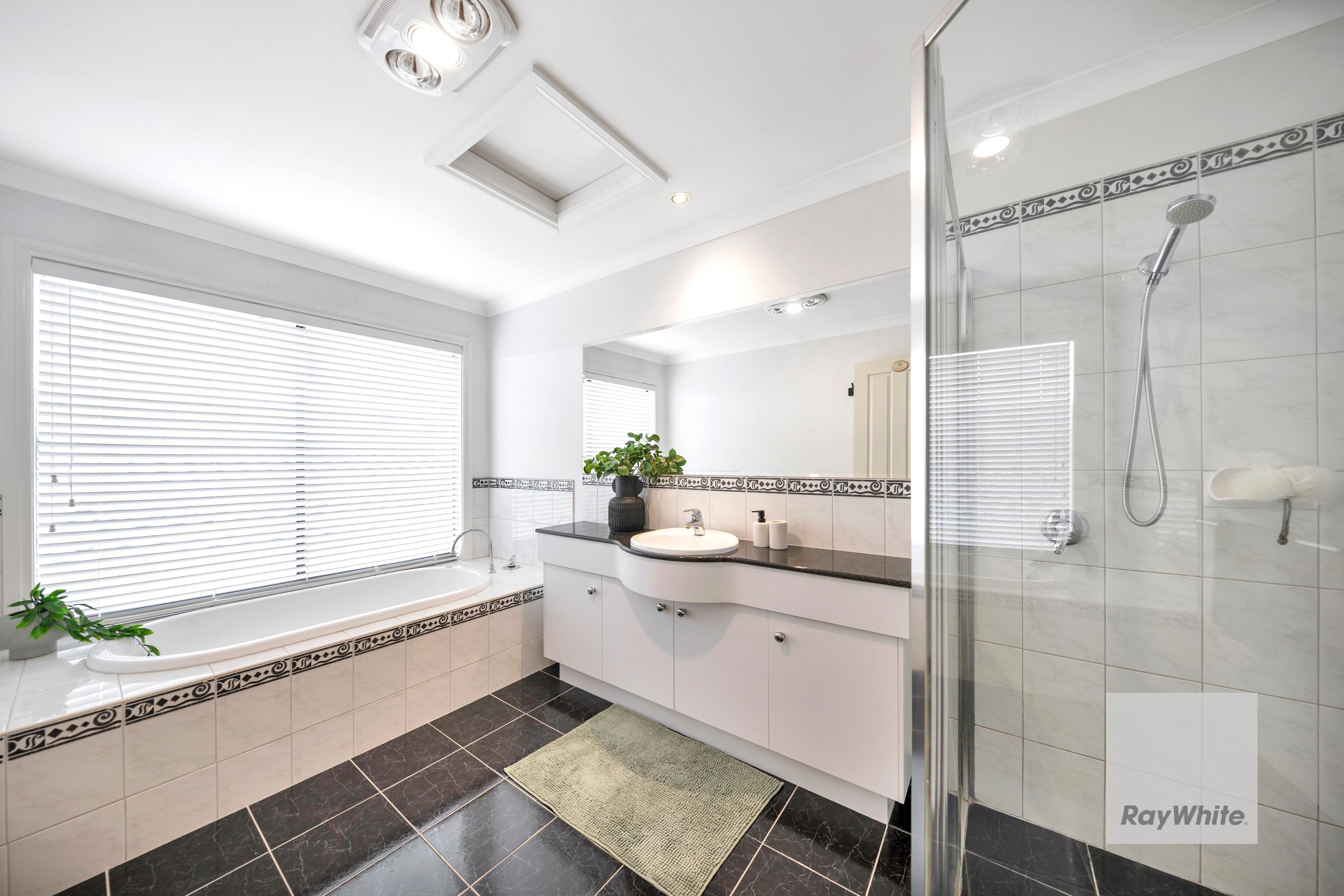 35 Loddon Drive — photo 17 of 23
