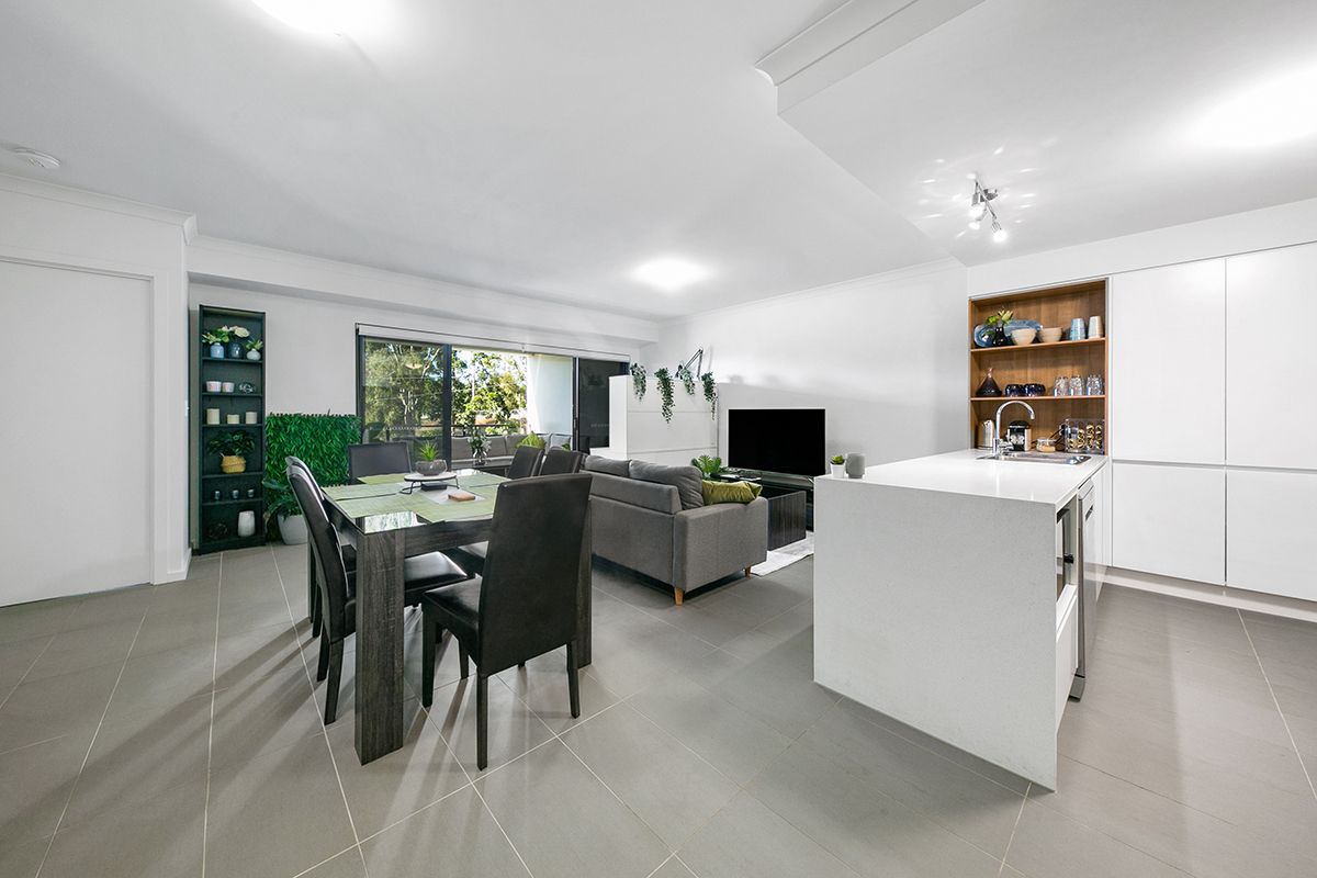 6 Quarry Road, Sherwood QLD 4075