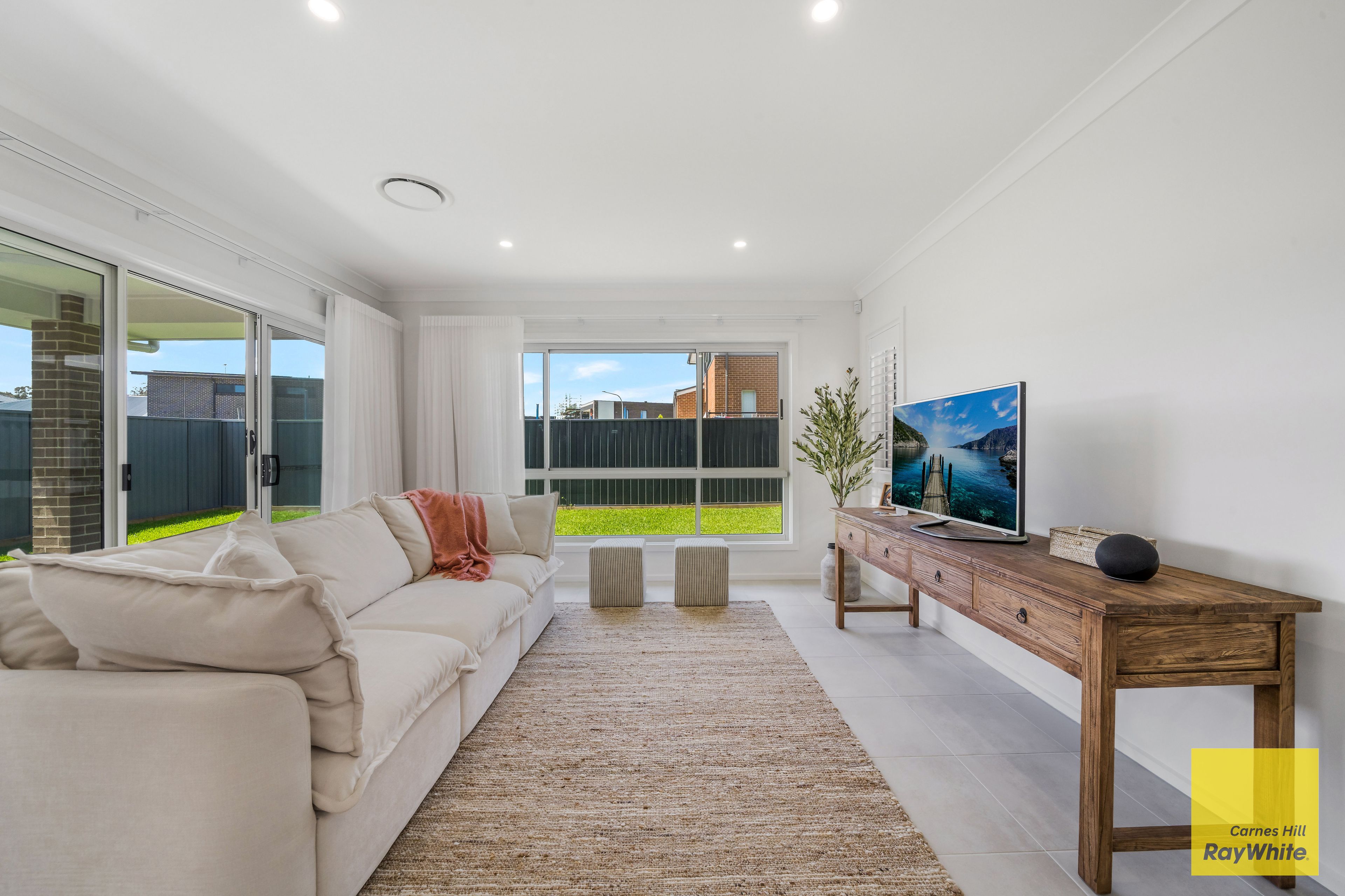 43 Aurora Street — photo 8 of 22