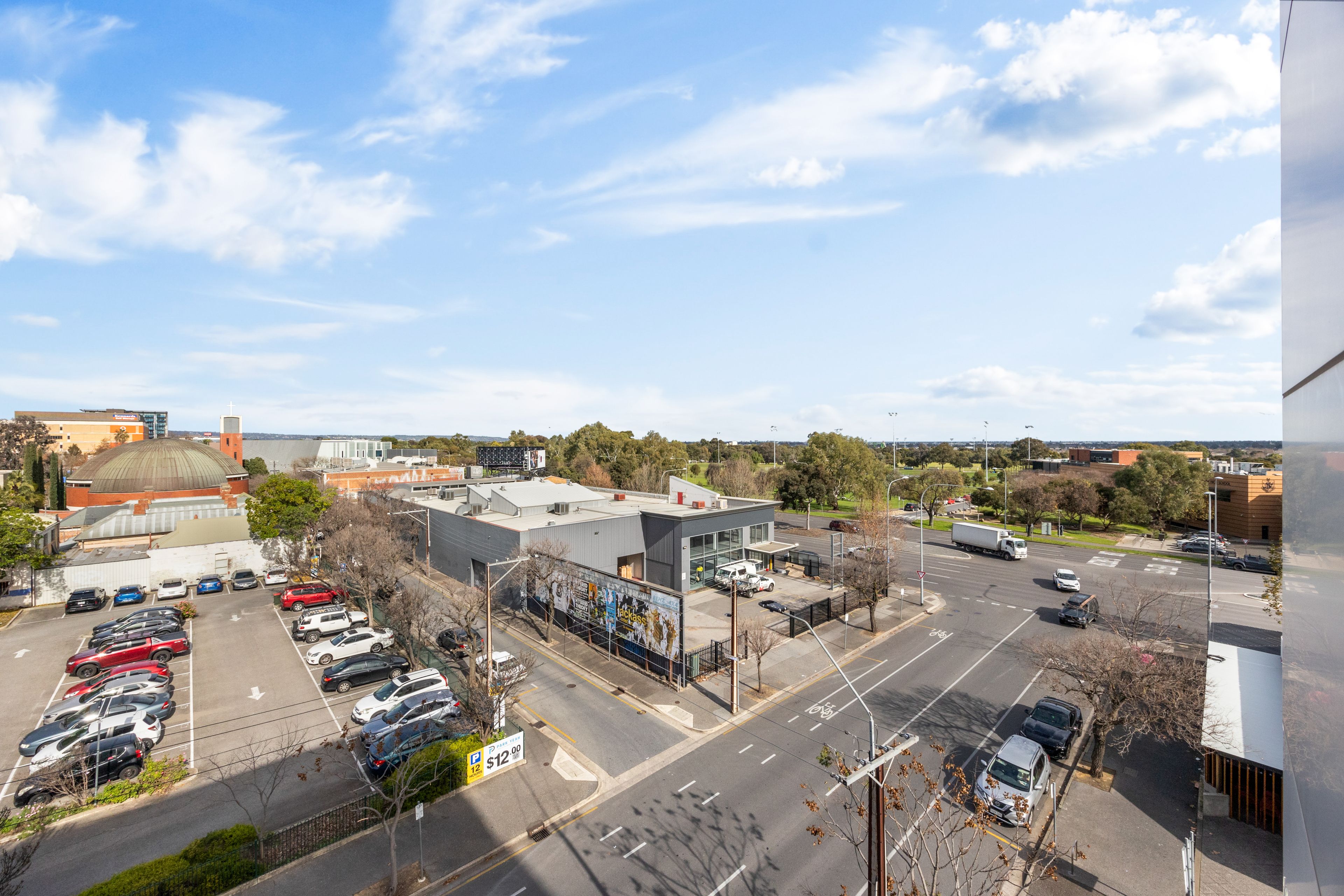 425/304 Waymouth Street — photo 12 of 24
