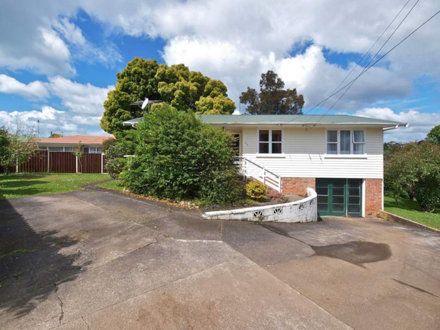 25 Hutchinsons Road, Howick, Manukau City
