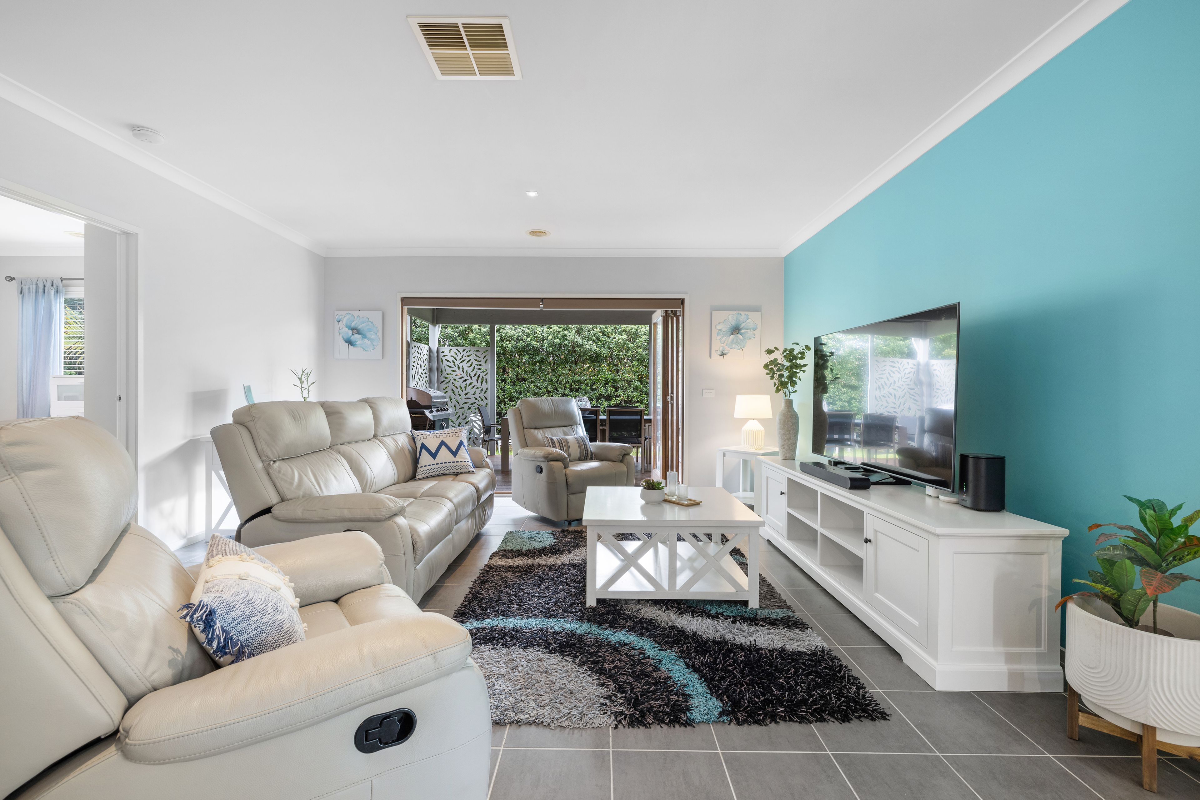 10 Lumina Avenue, Cranbourne North, VIC 3977