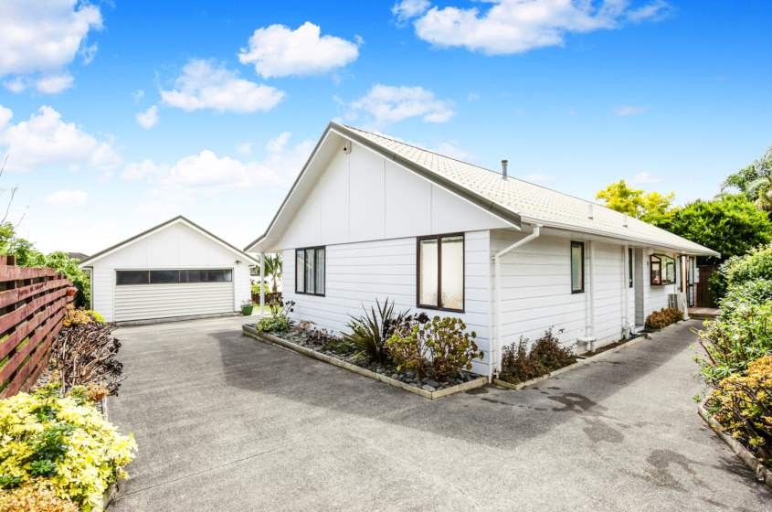 19b Kay Drive, Blockhouse Bay, Auckland City