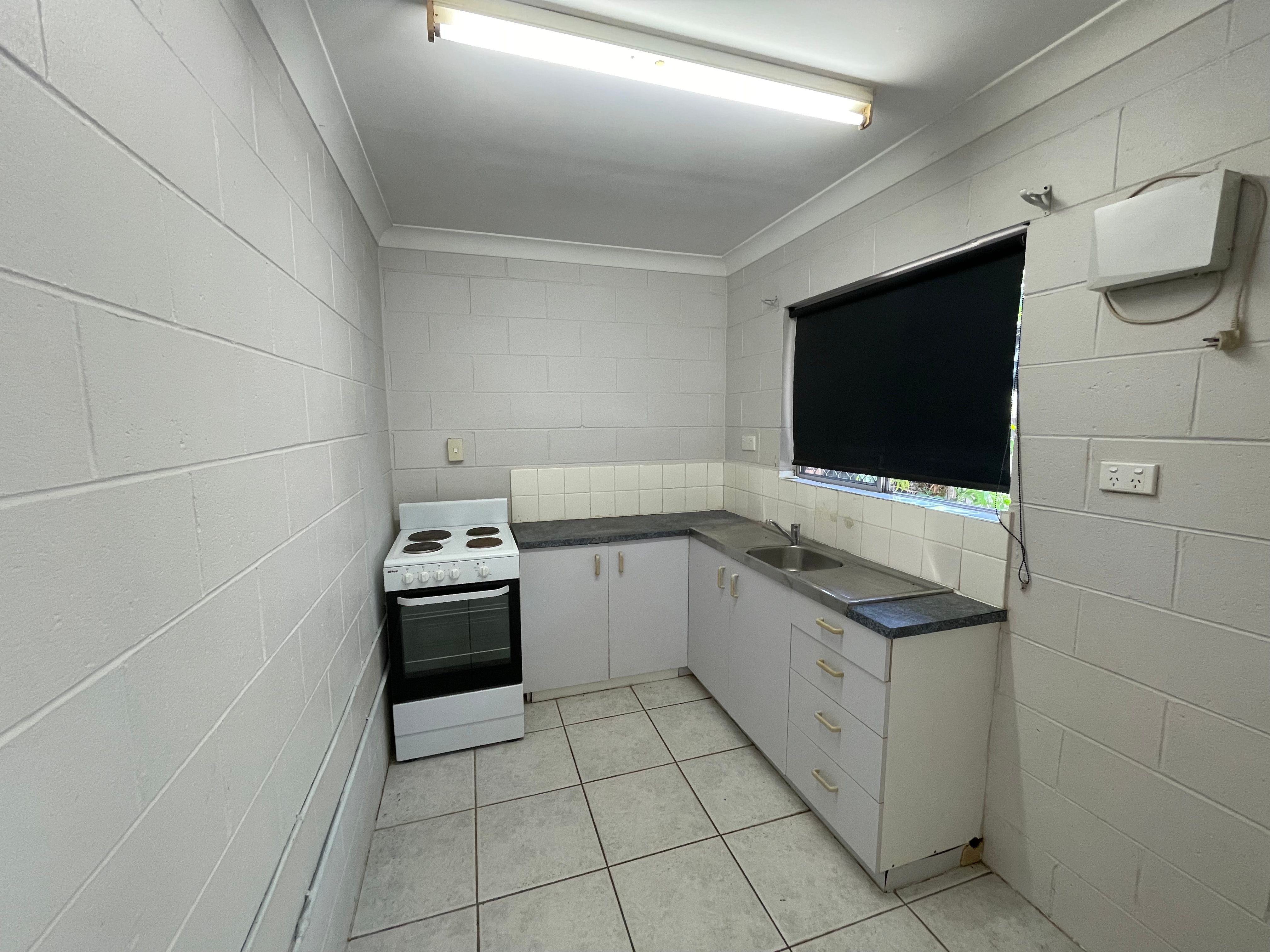 4/75 Mann Street, Westcourt, QLD 4870