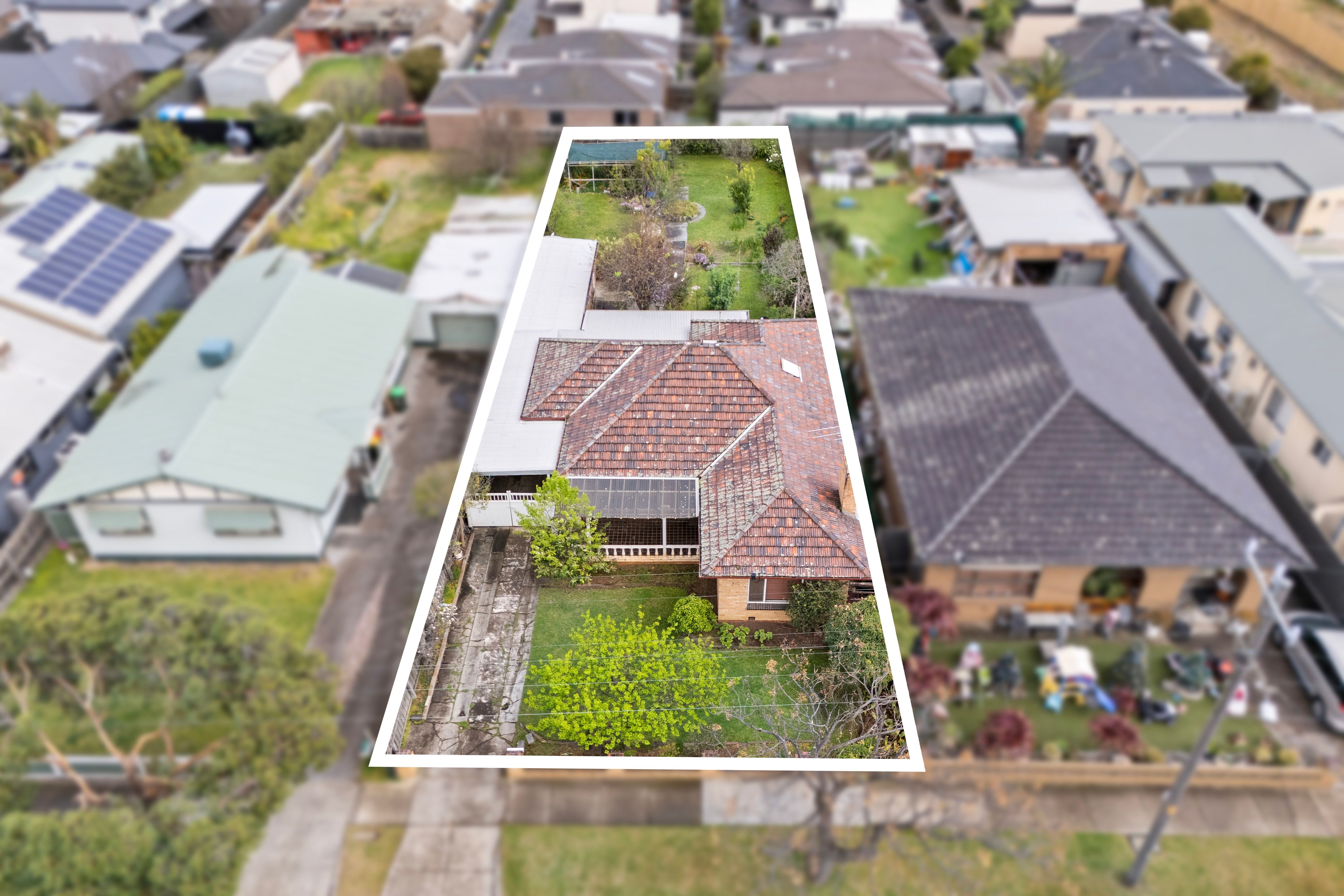 11 Clyde Street — photo 9 of 10