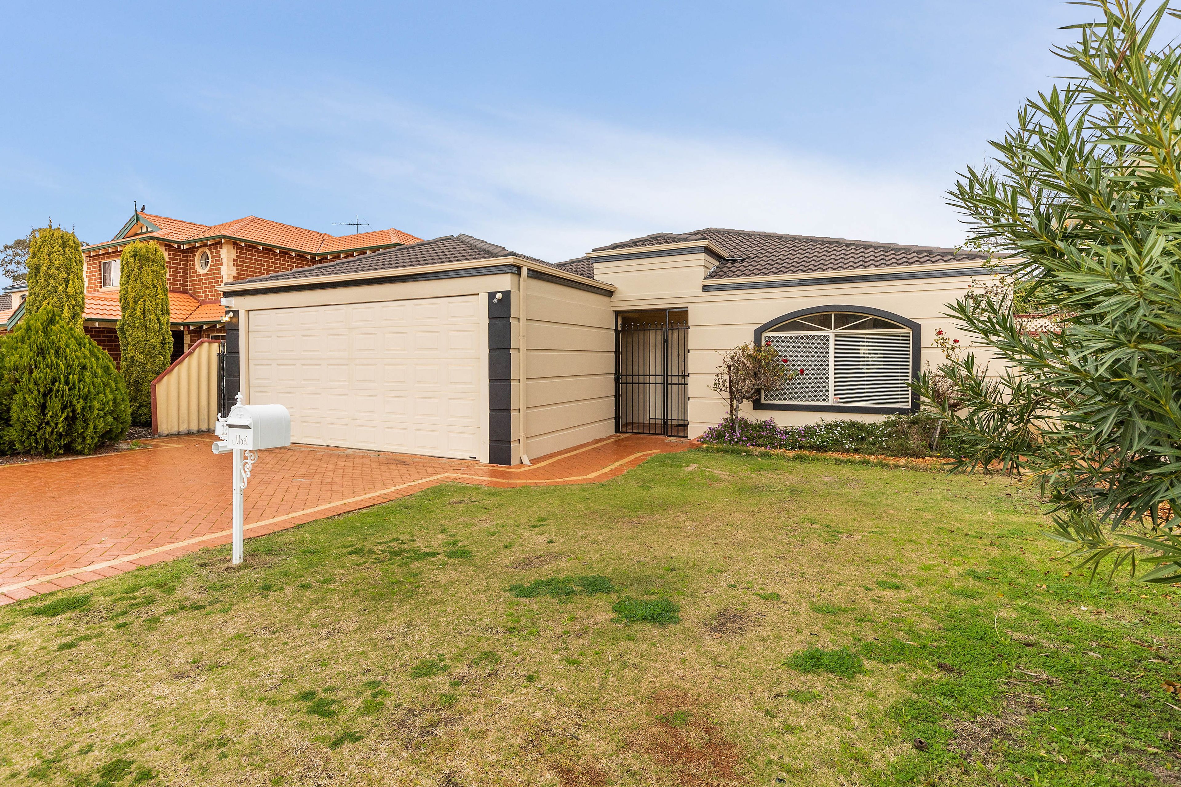 13 Kardan Circuit, Karawara WA 6152