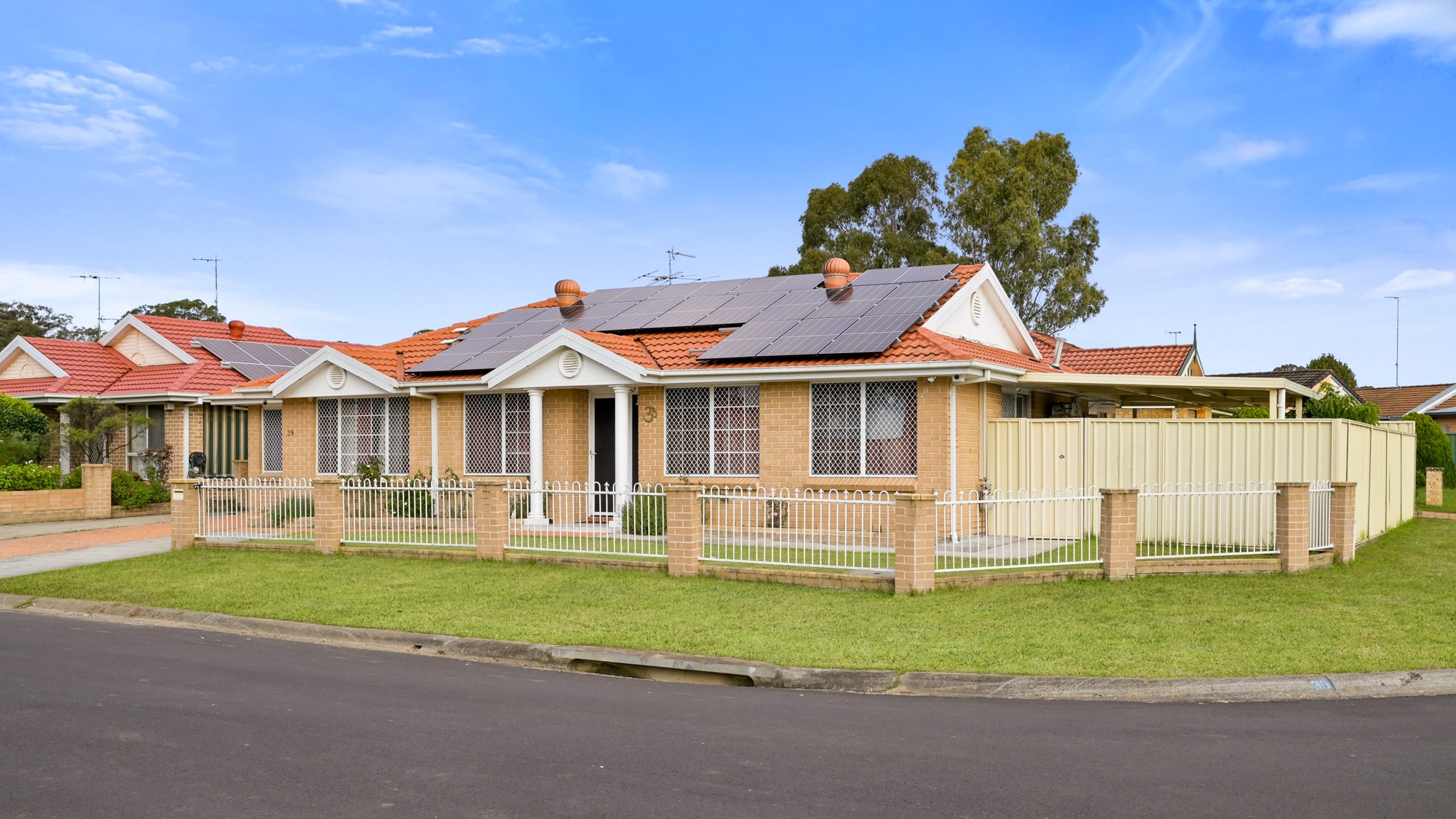 39 Francisco Crescent, Rosemeadow, NSW 2560