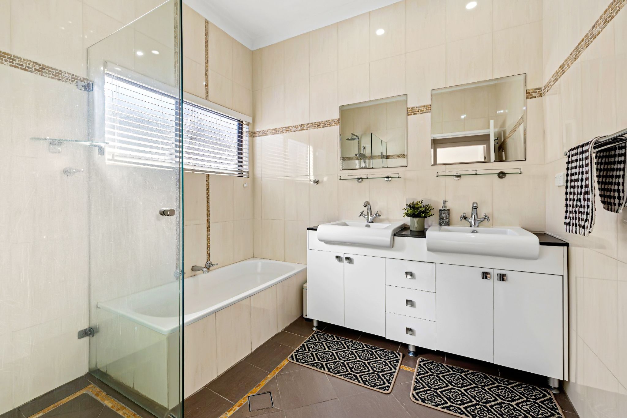 4 Arlewis Street — photo 14 of 18