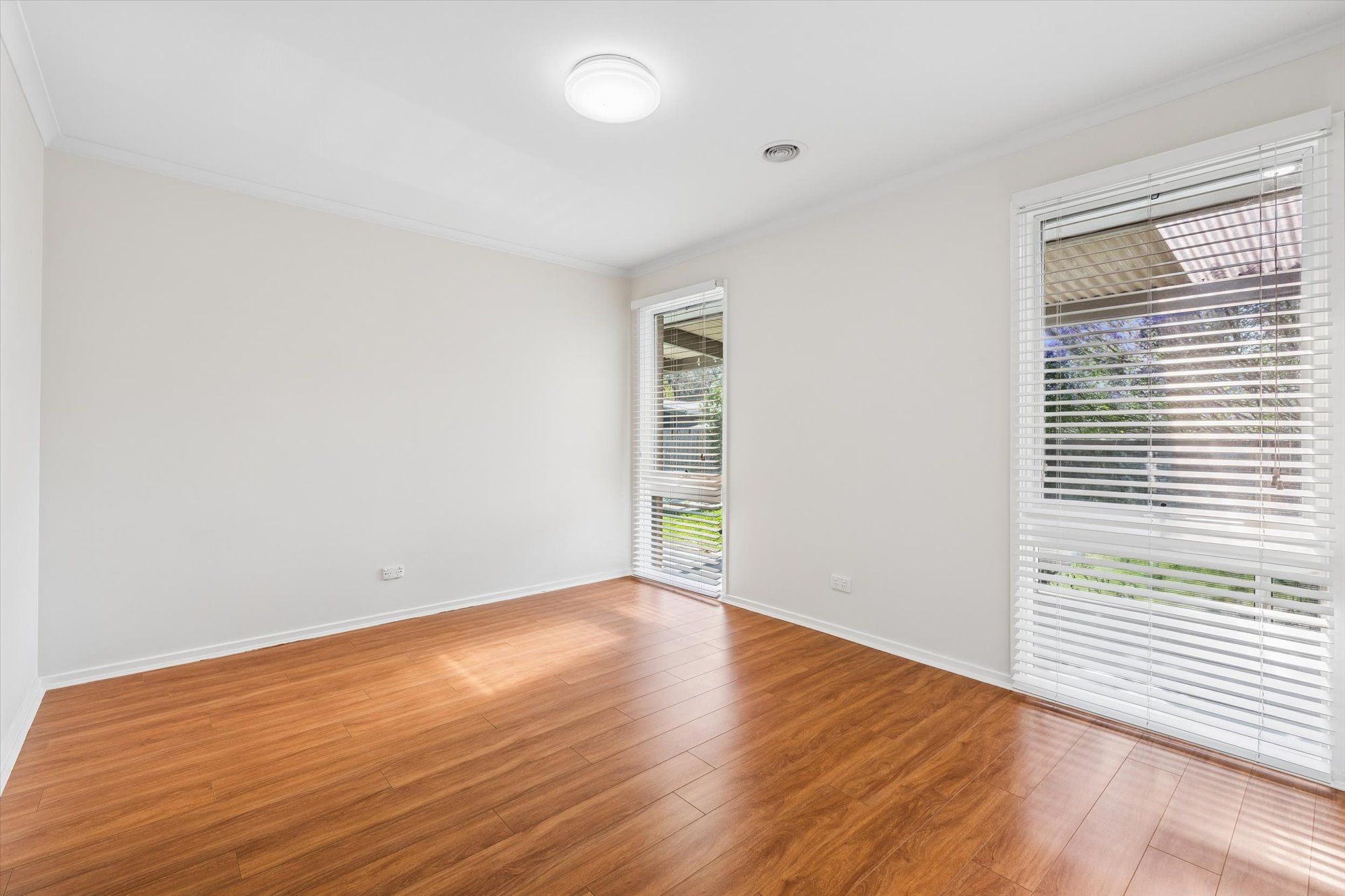 6 Apsley Court — photo 4 of 6