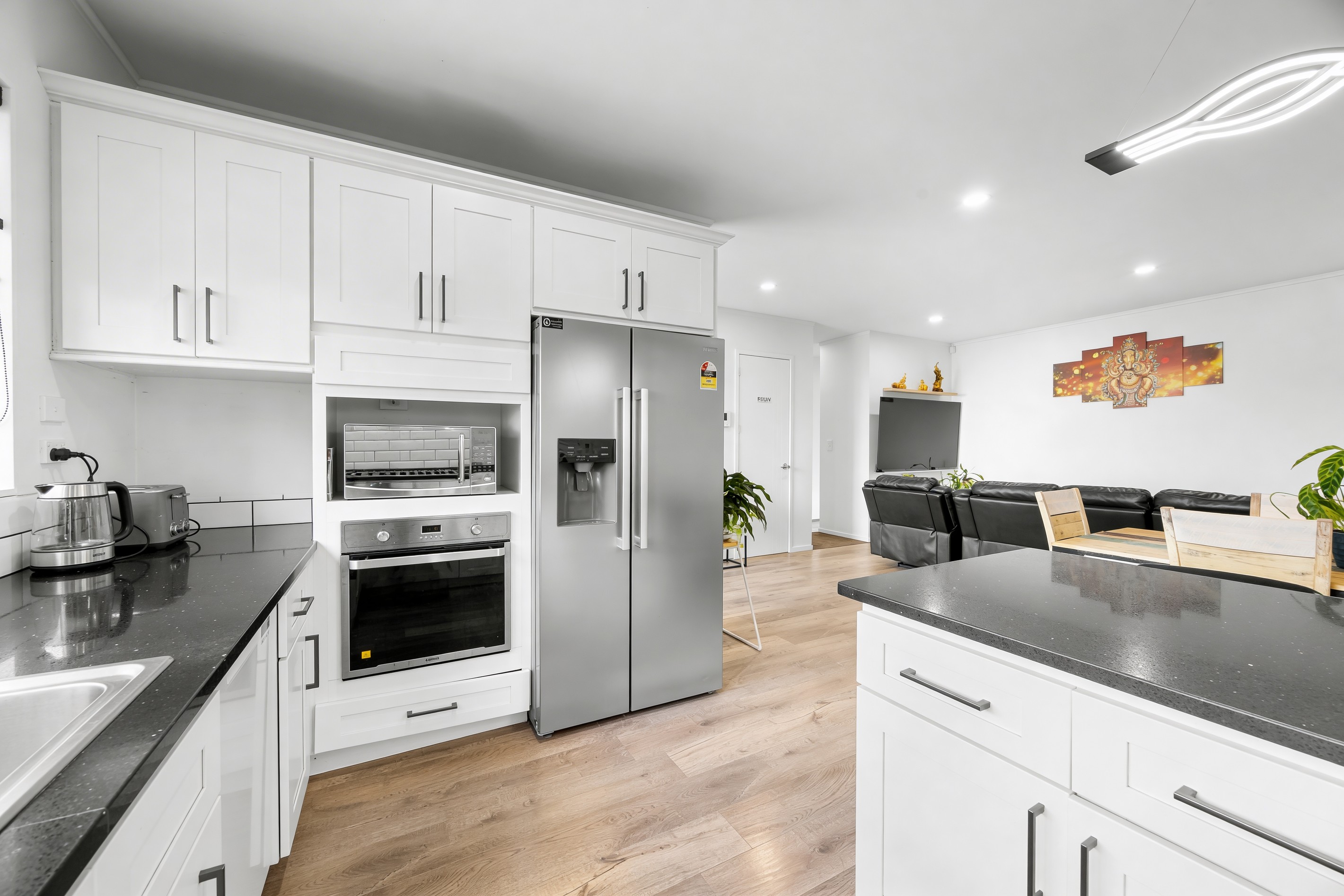 15A Reynella Drive, Massey, Waitakere City