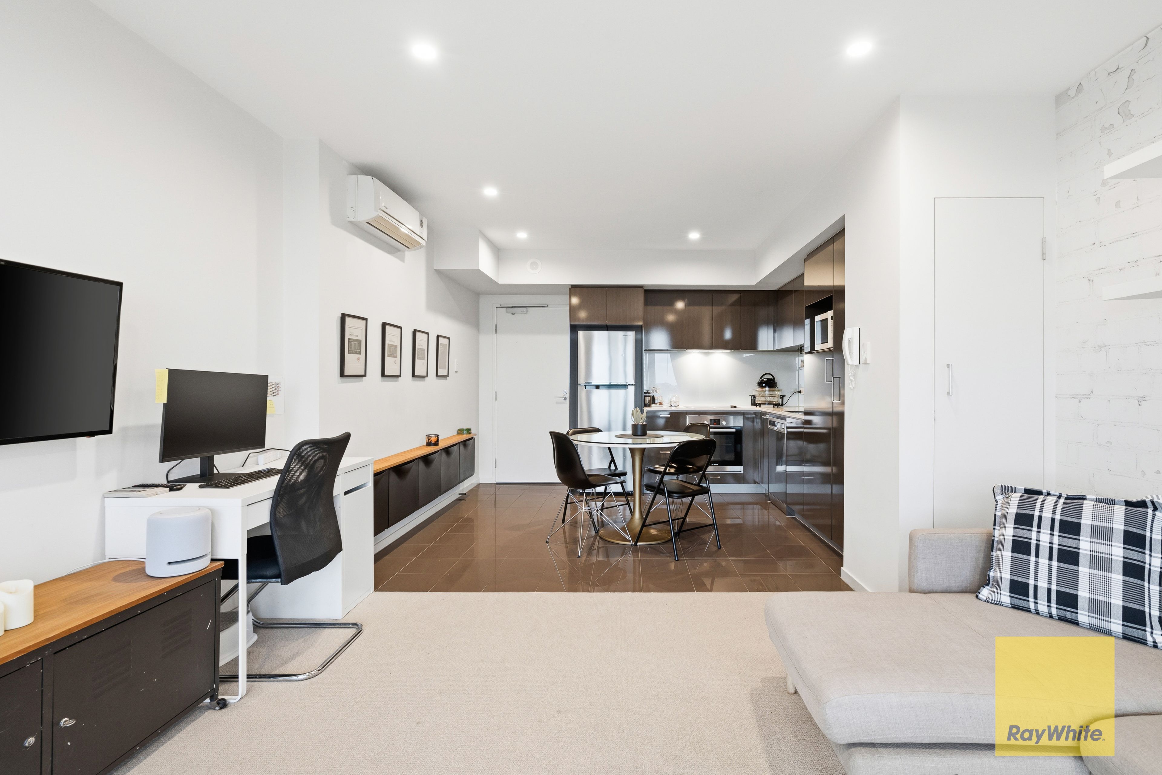 44/3 Homelea Court — photo 10 of 30