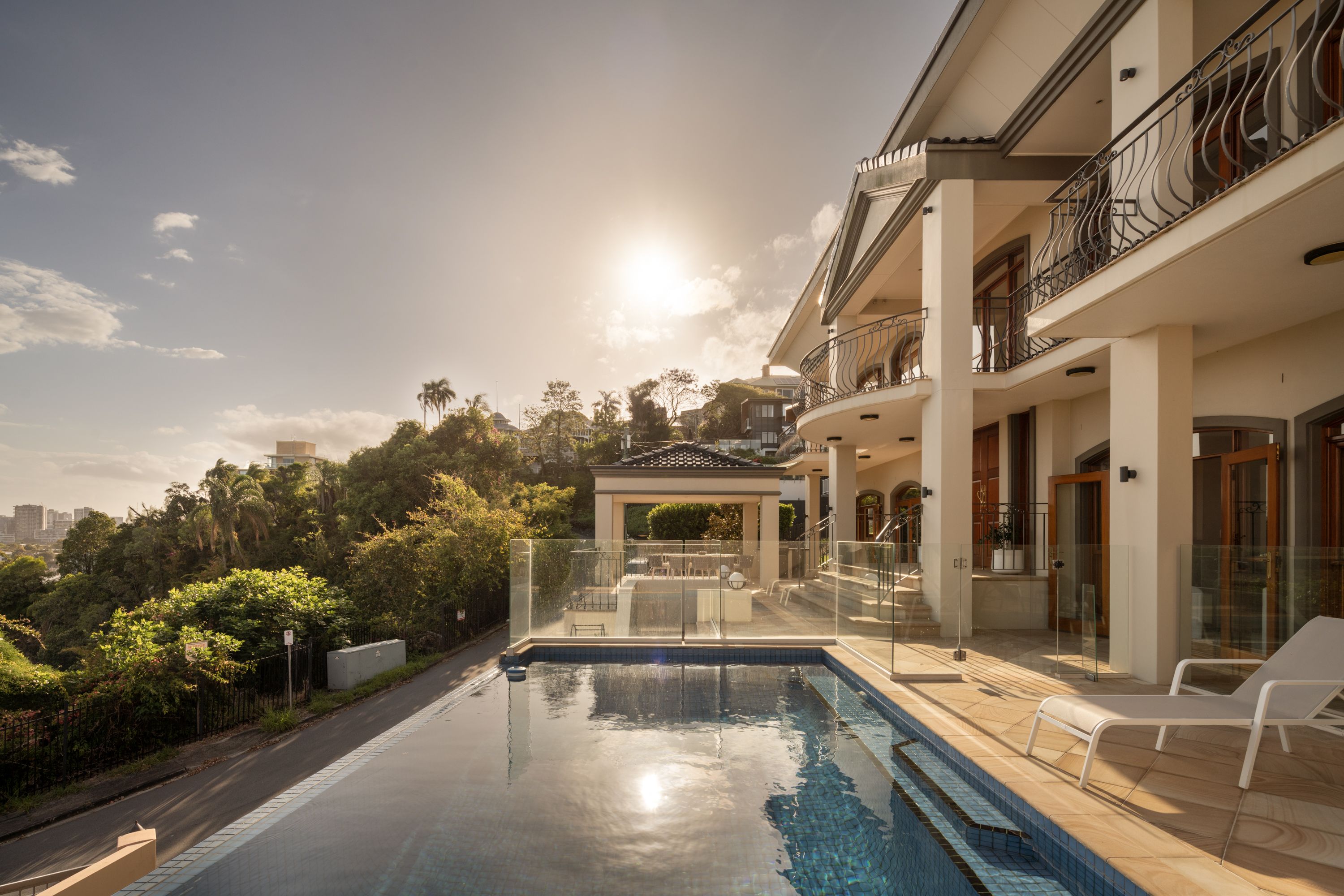 13 Quarry Street, Hamilton, QLD 4007