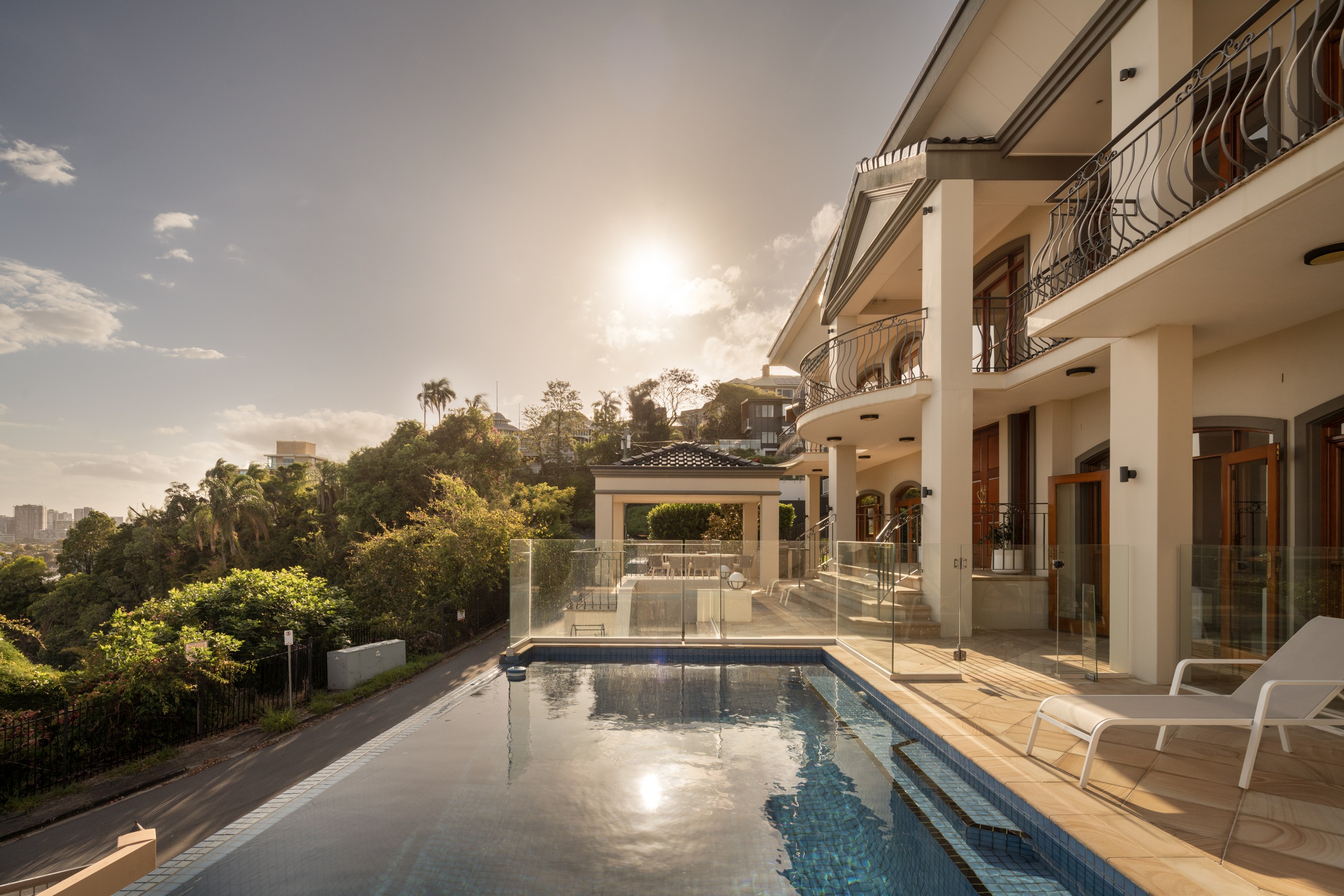 13 Quarry Street, Hamilton, QLD 4007