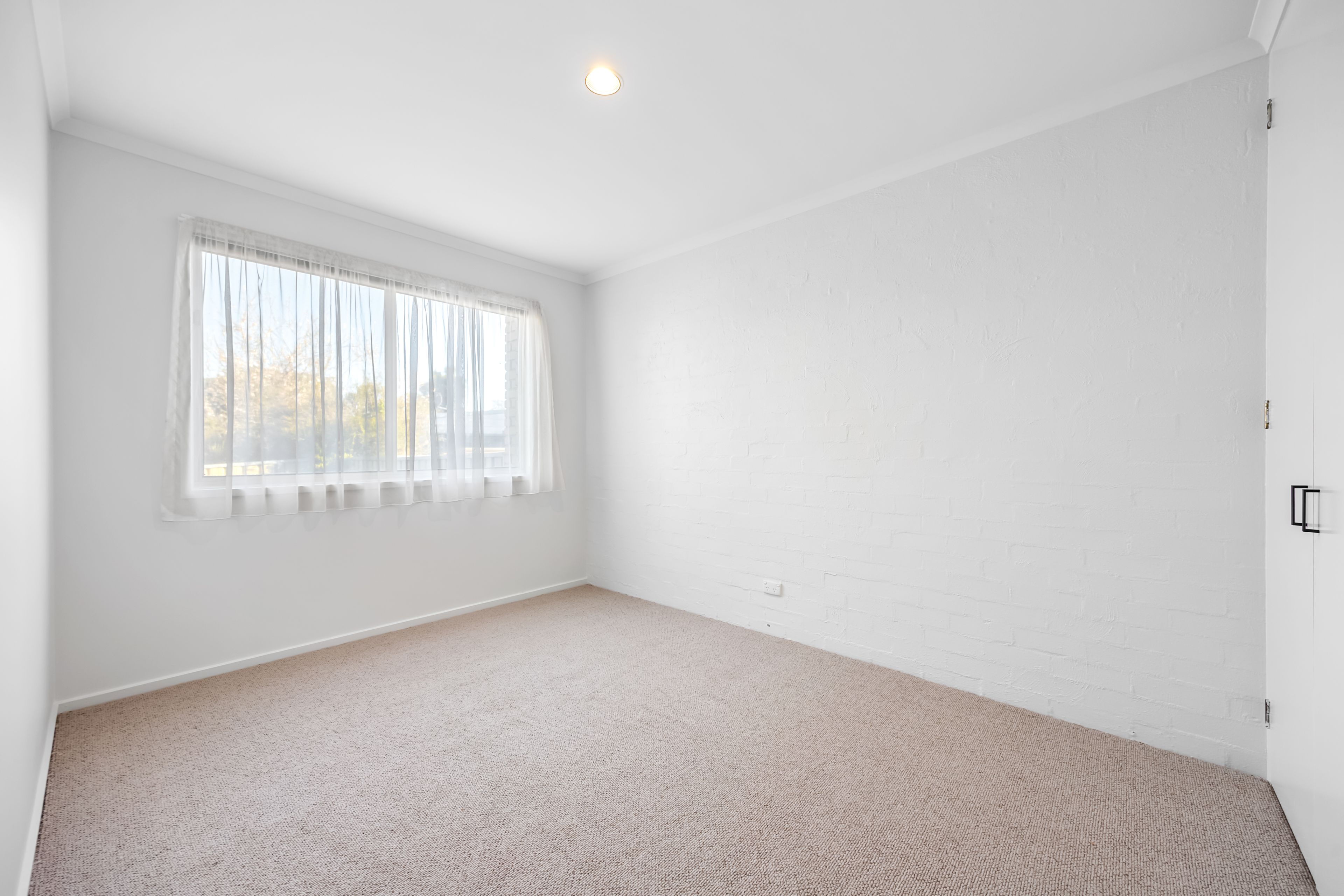 8 Banksia Street — photo 10 of 21