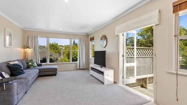 1/27 Richards Avenue, Forrest Hill, North Shore City