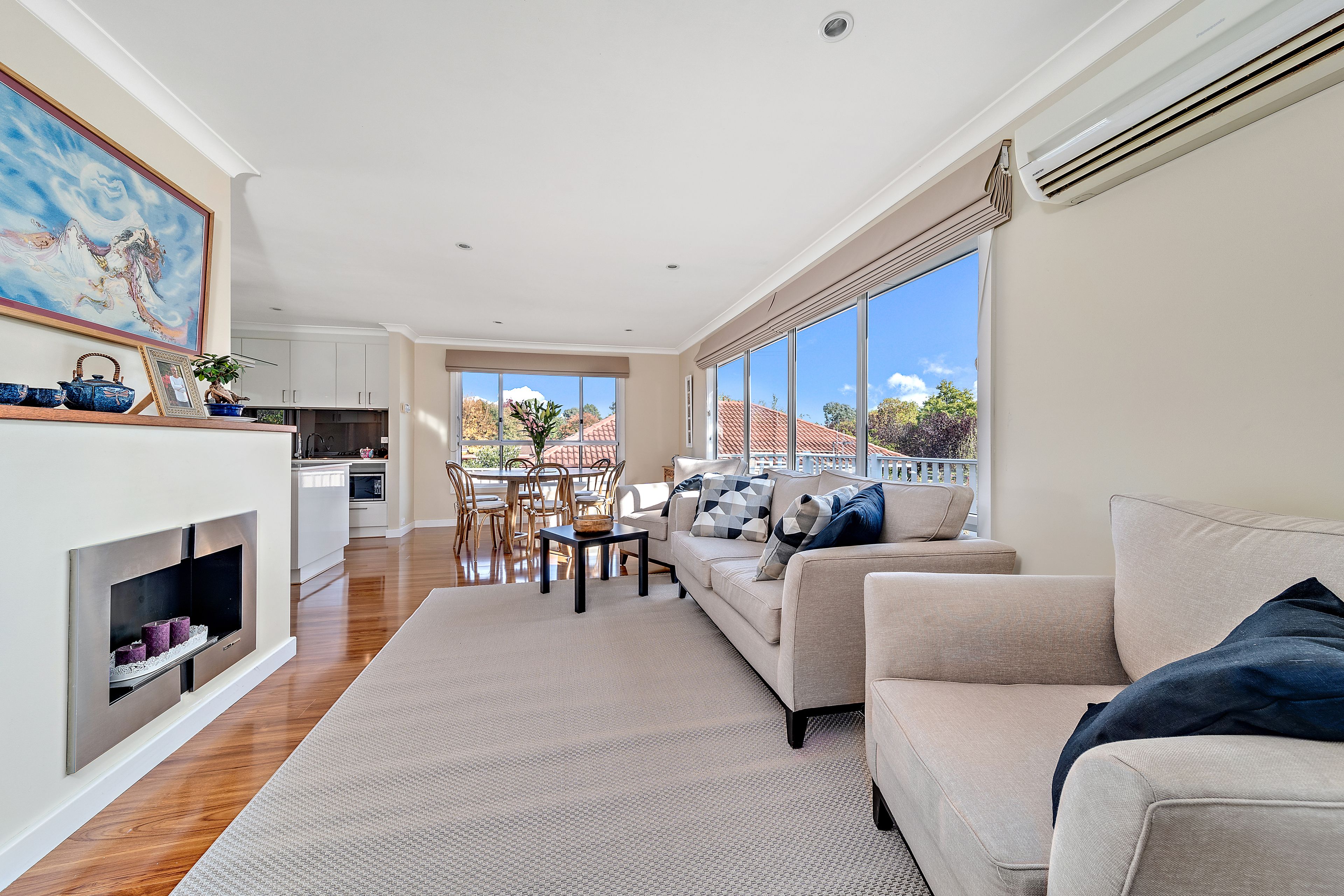 10 Narambi Street, Narrabundah, ACT 2604