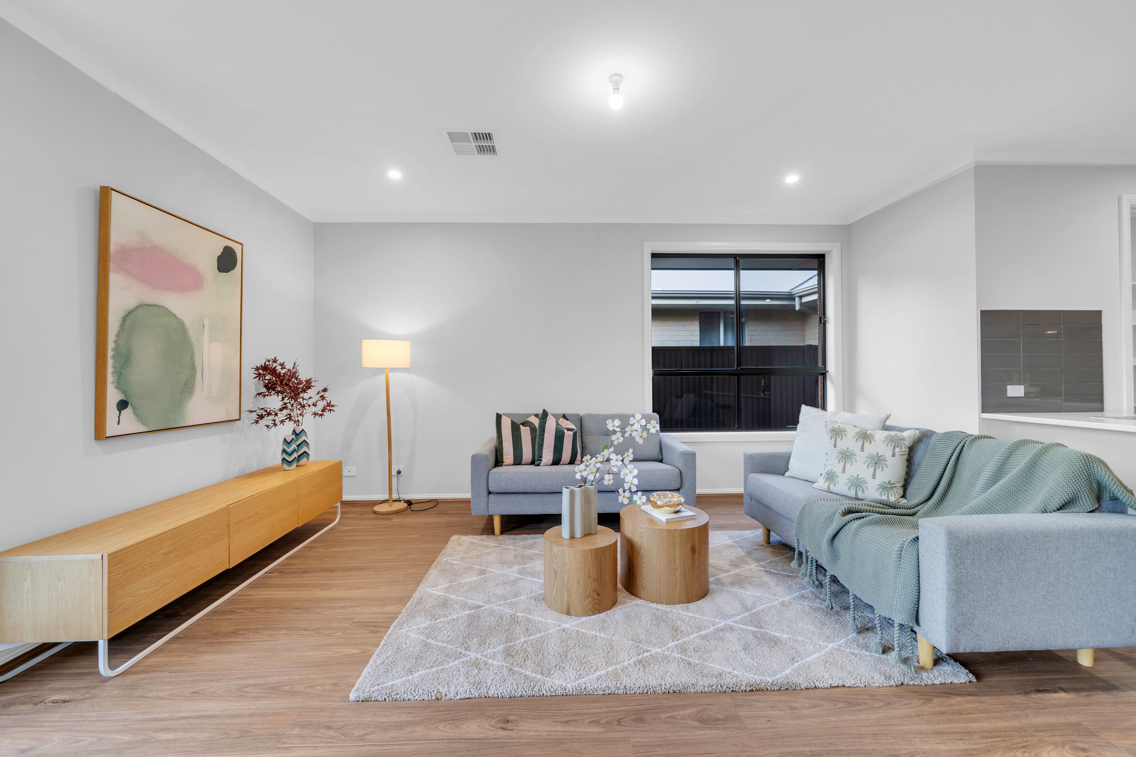 30 Phoenix Avenue — photo 3 of 16