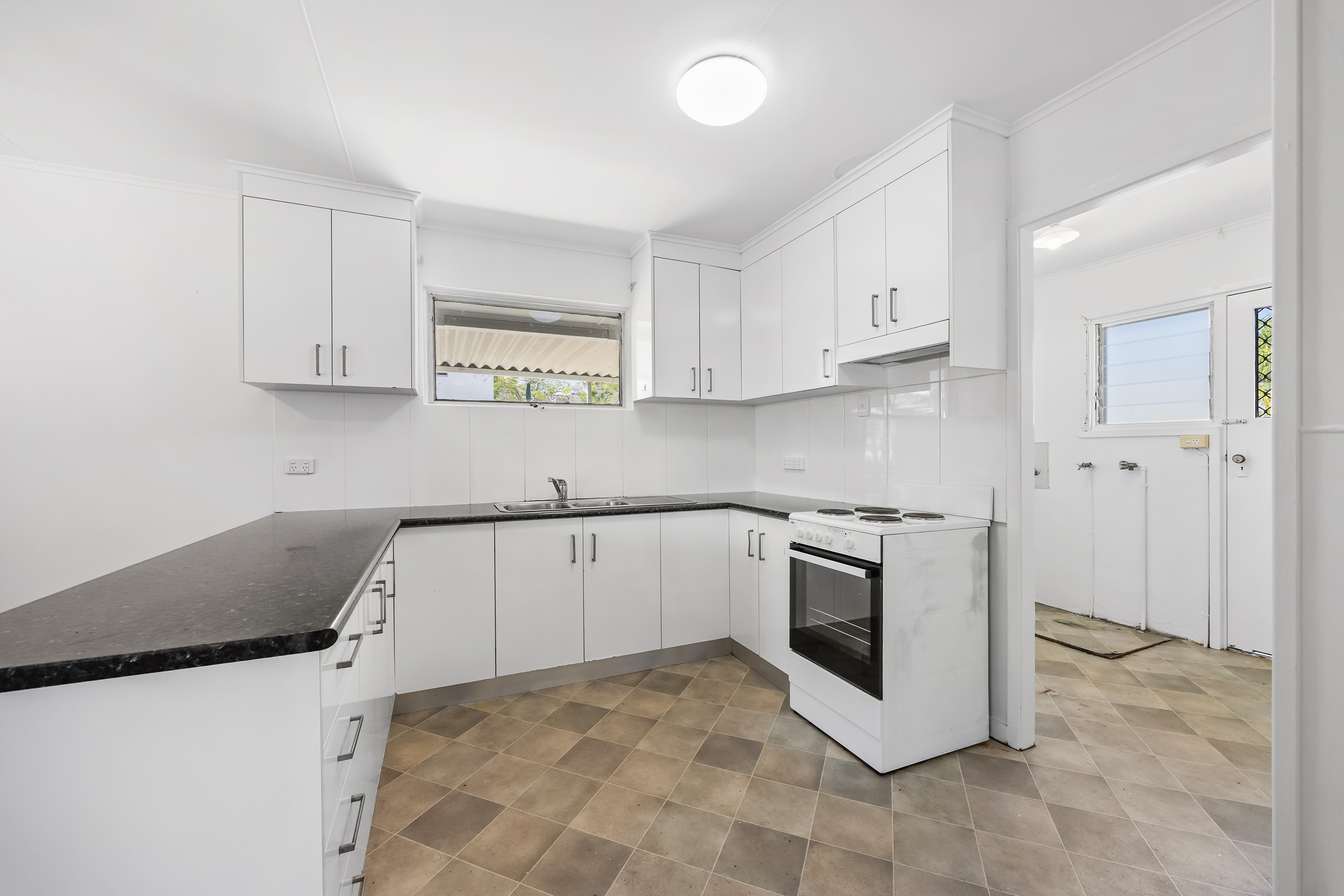 11 McCray Street, Barney Point, QLD 4680
