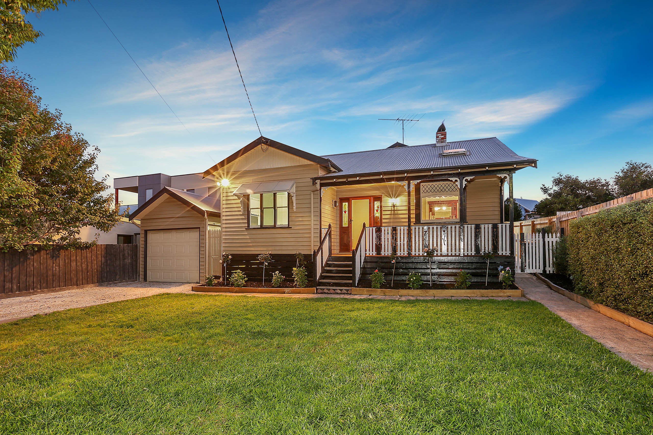 6 Batman Close, Belmont, VIC 3216