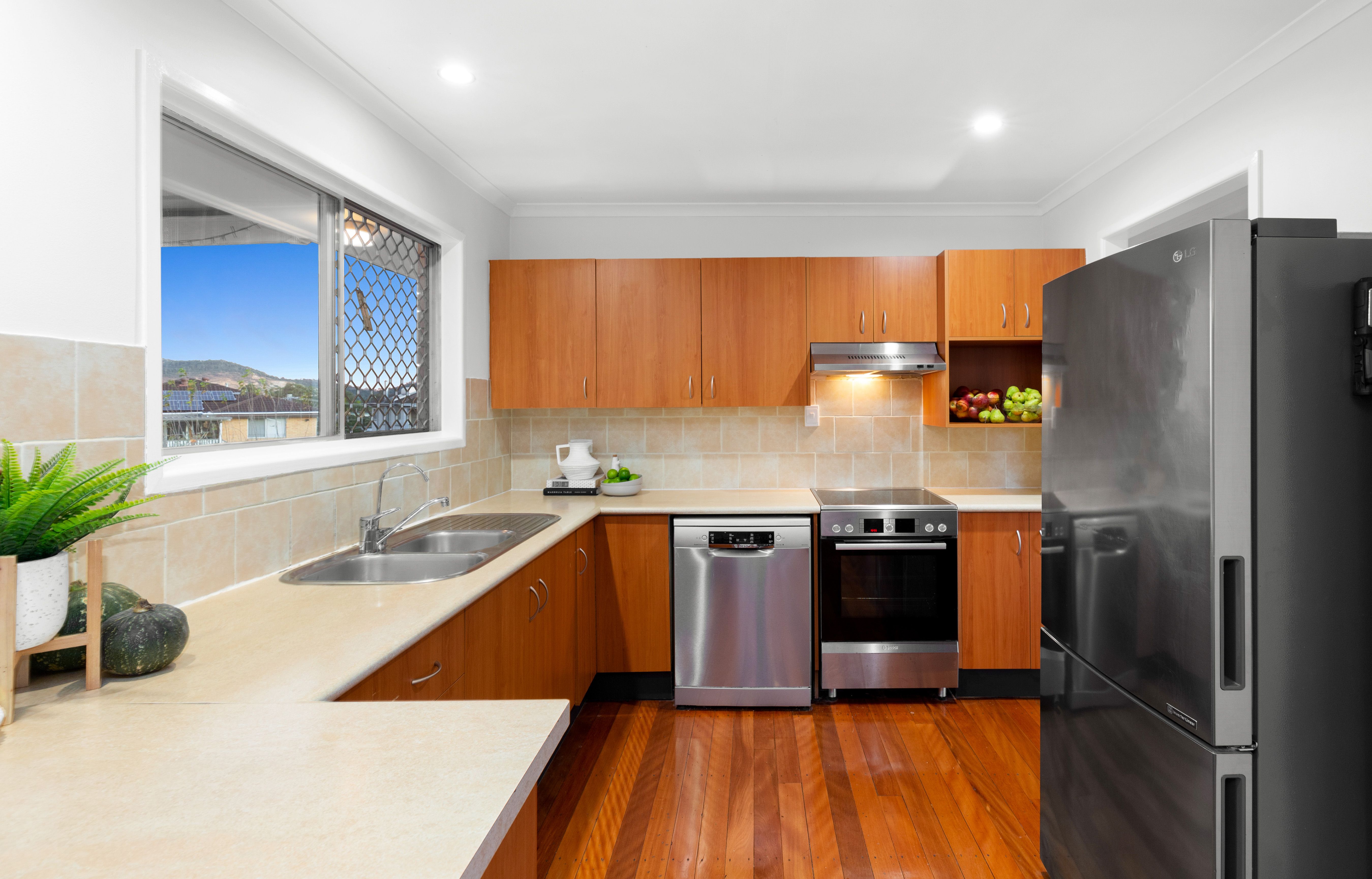 7 Naalong Grove, Ferny Hills, QLD 4055