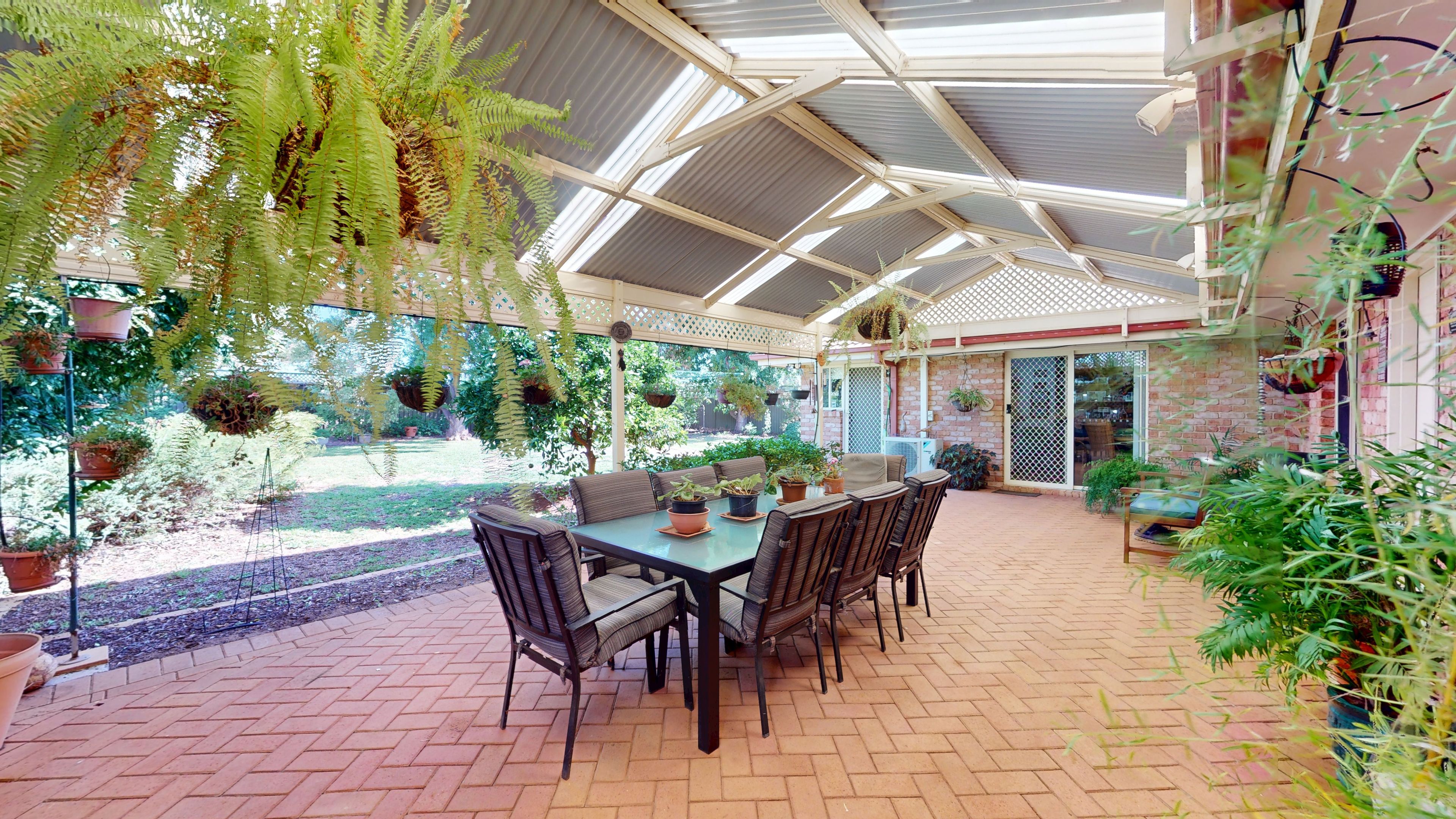 62 Twickenham Drive, Dubbo NSW 2830