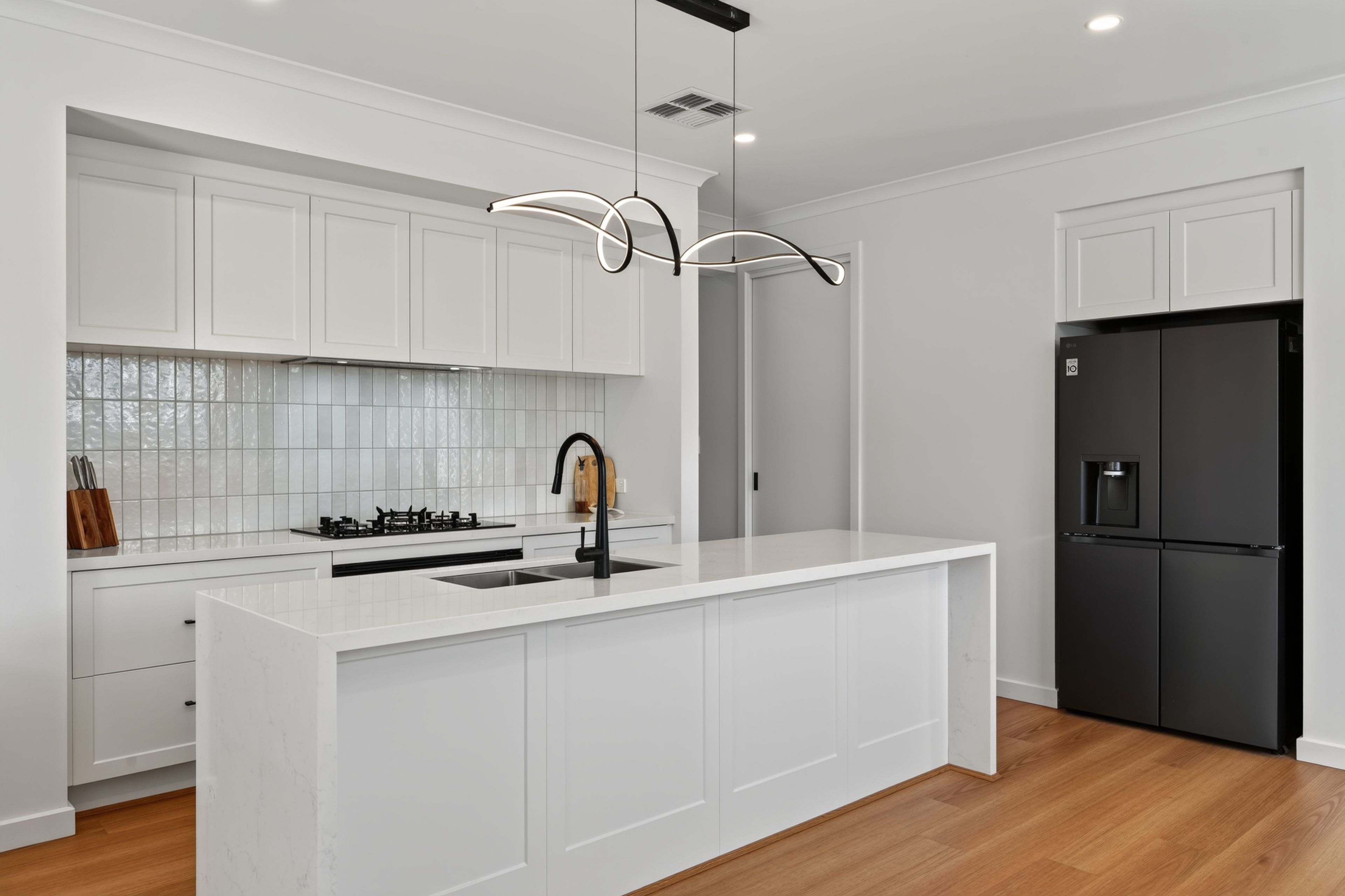 8 Lisa Place — photo 17 of 30